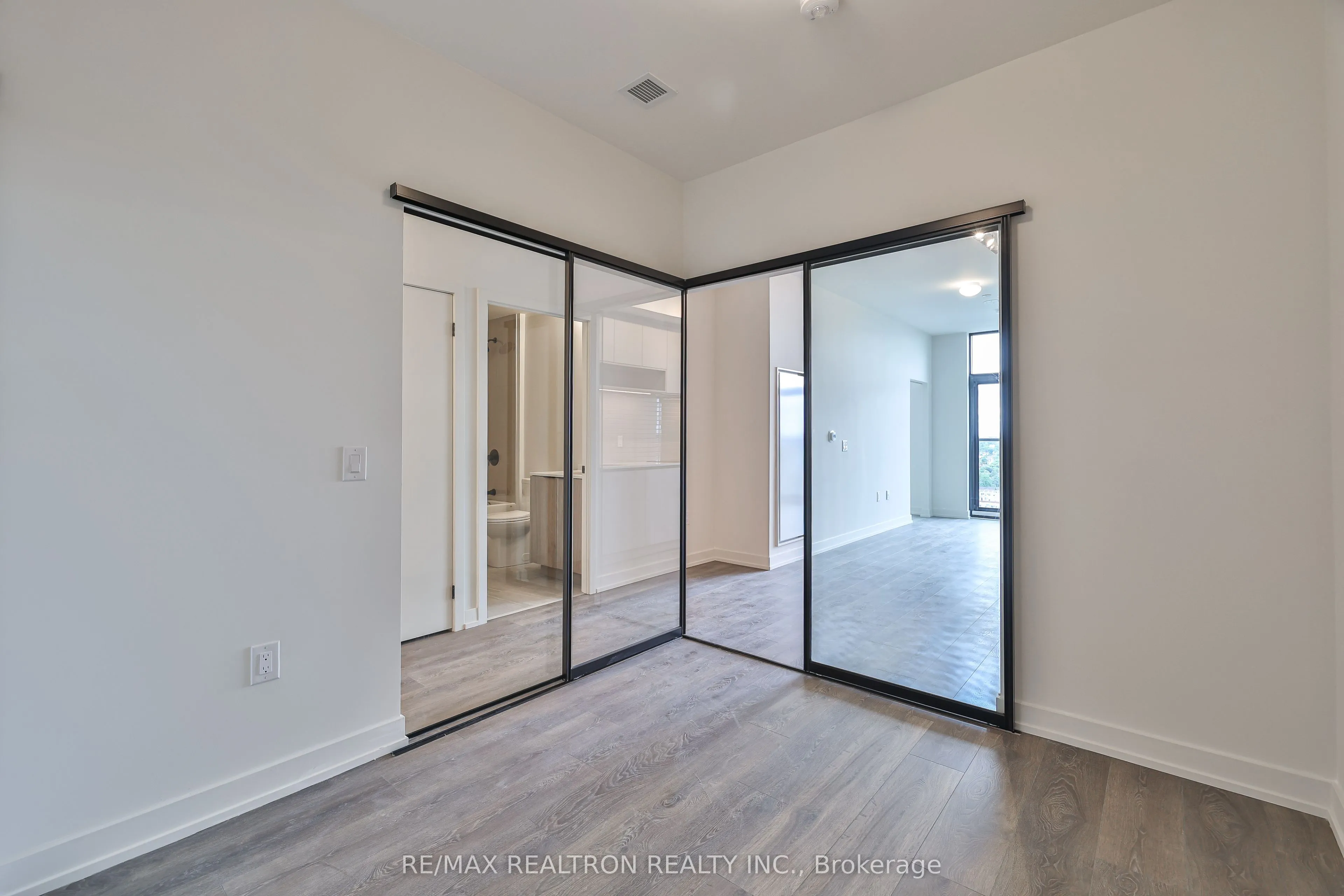 181 Sterling Road, #1512