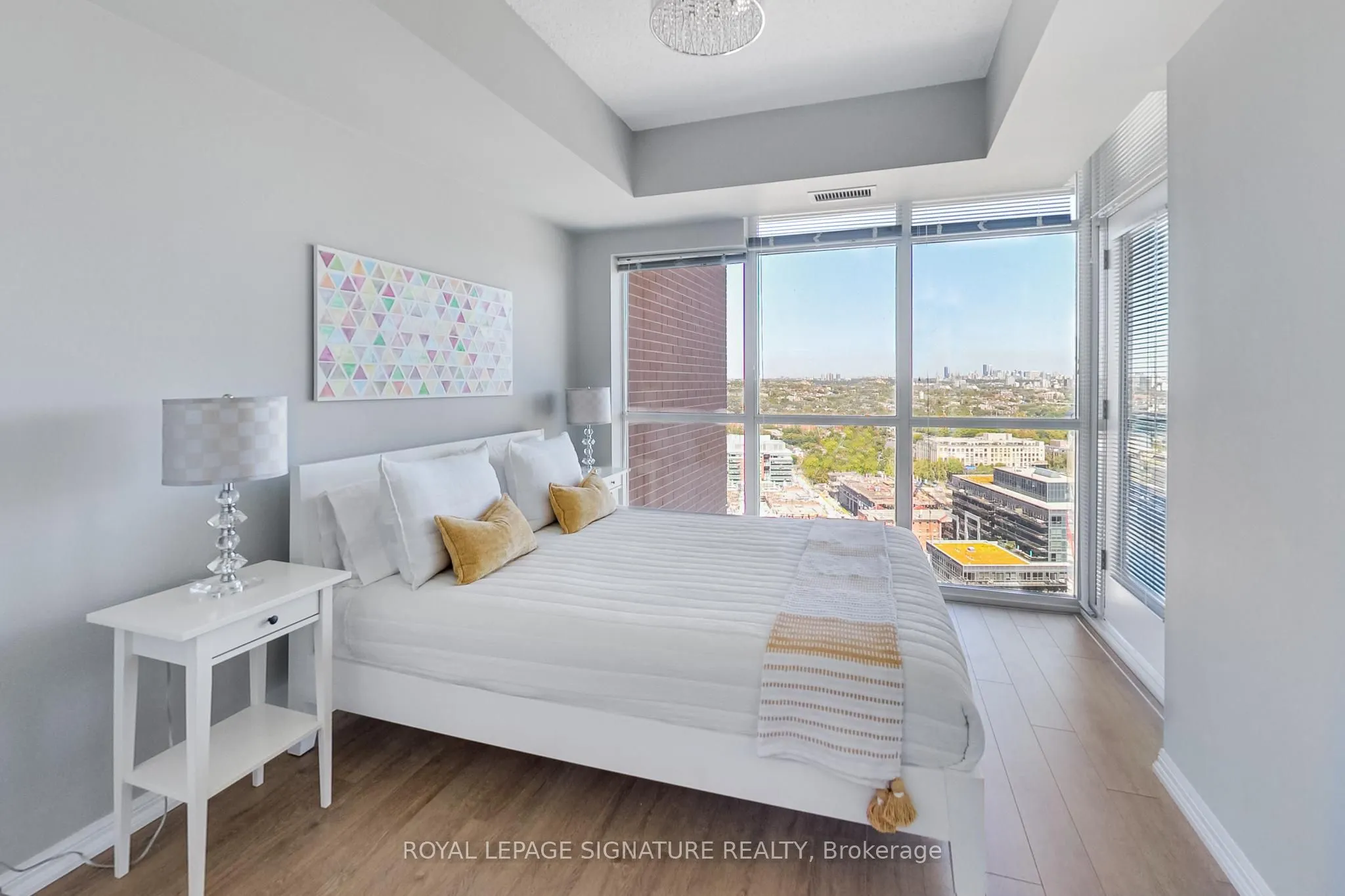 125 Western Battery Road, #2816
