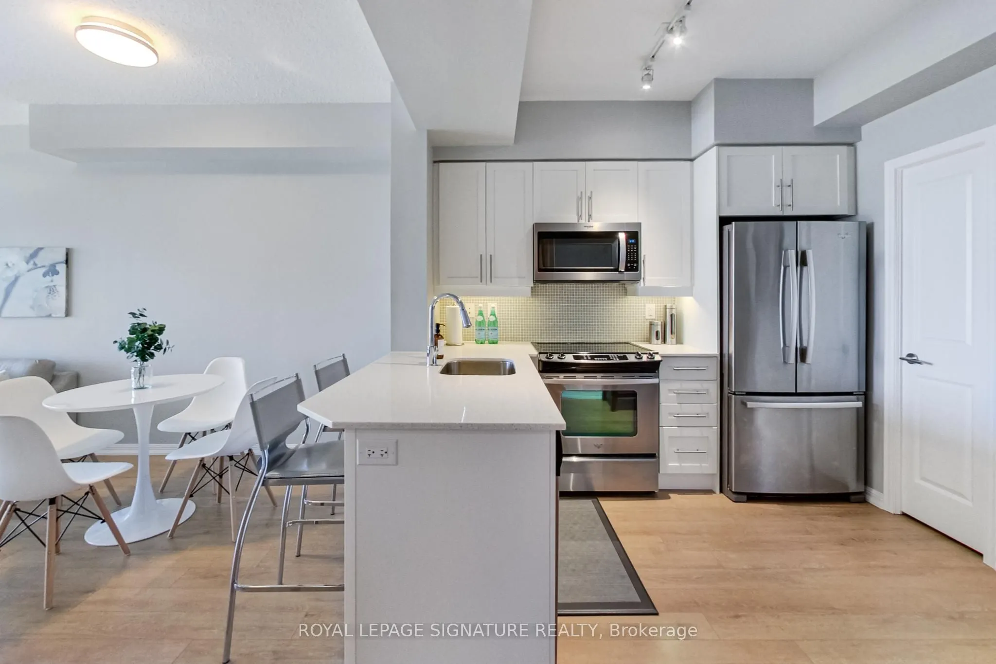125 Western Battery Road, #2816