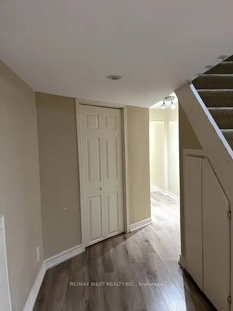 122 Nymark Avenue, #Basement