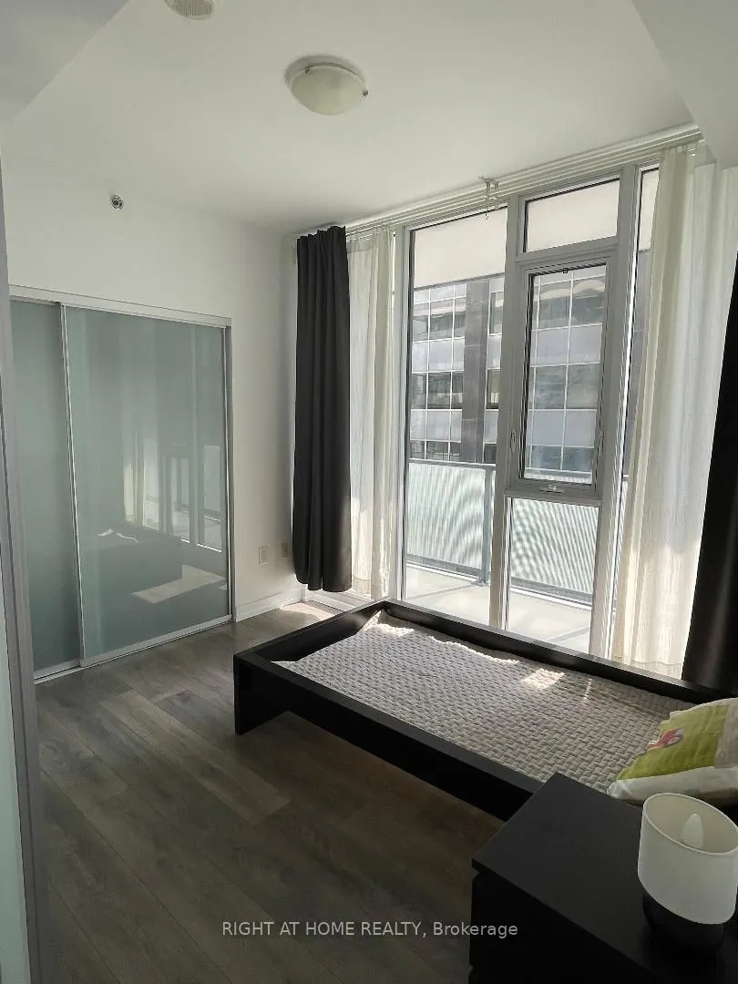 426 University Avenue, #2803