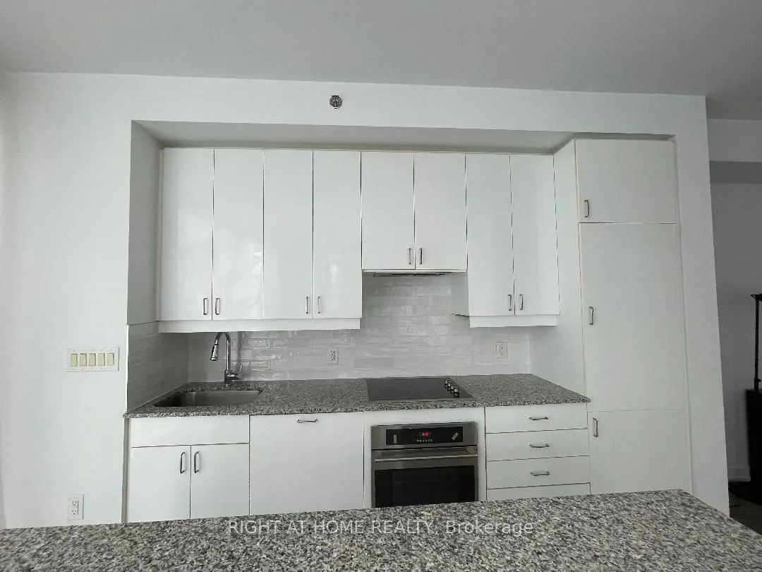 426 University Avenue, #2803