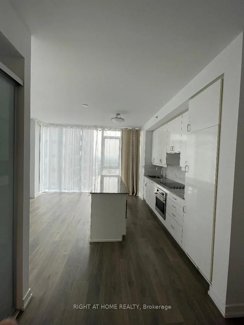 426 University Avenue, #2803