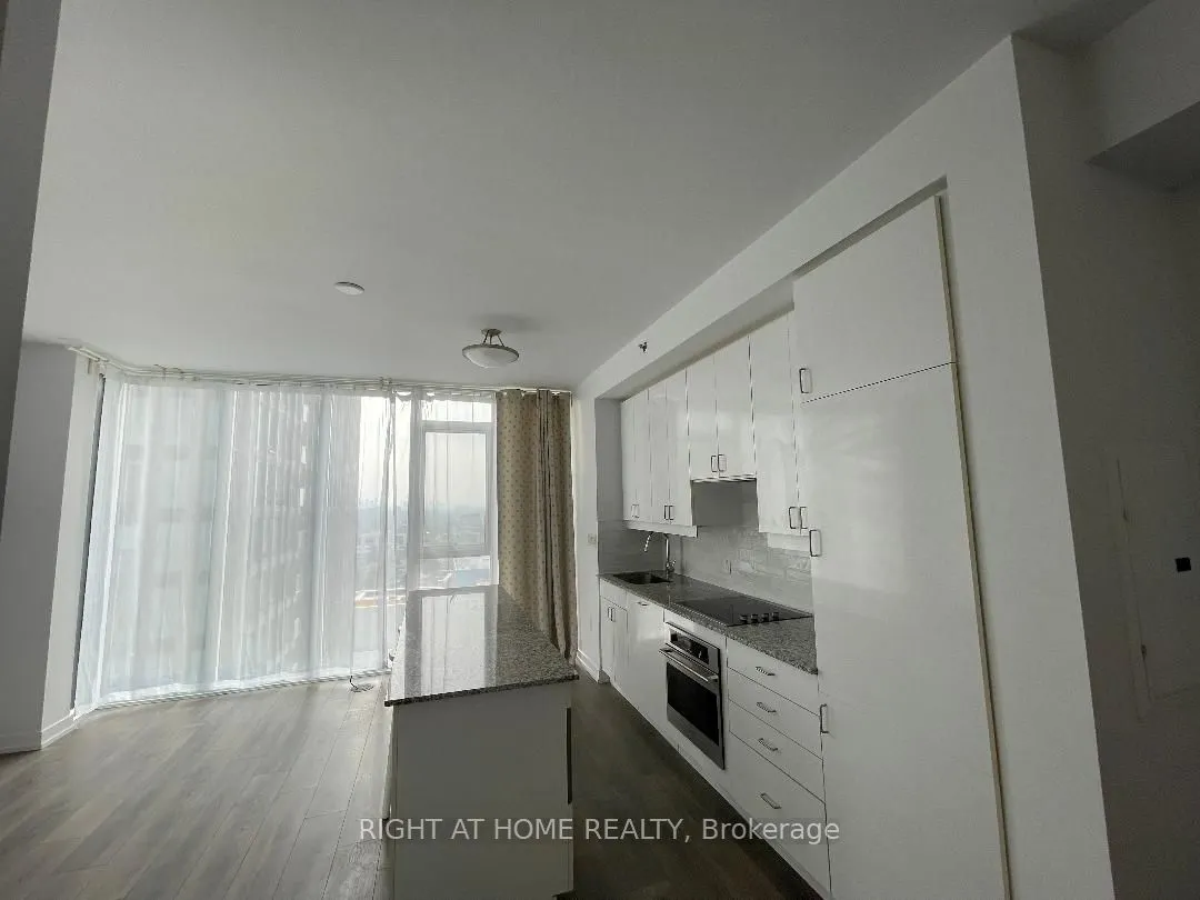426 University Avenue, #2803