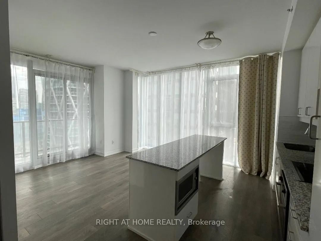426 University Avenue, #2803