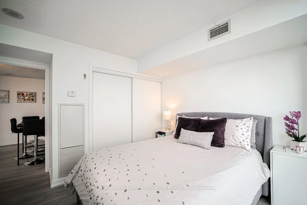 11 Brunel Court, #4515