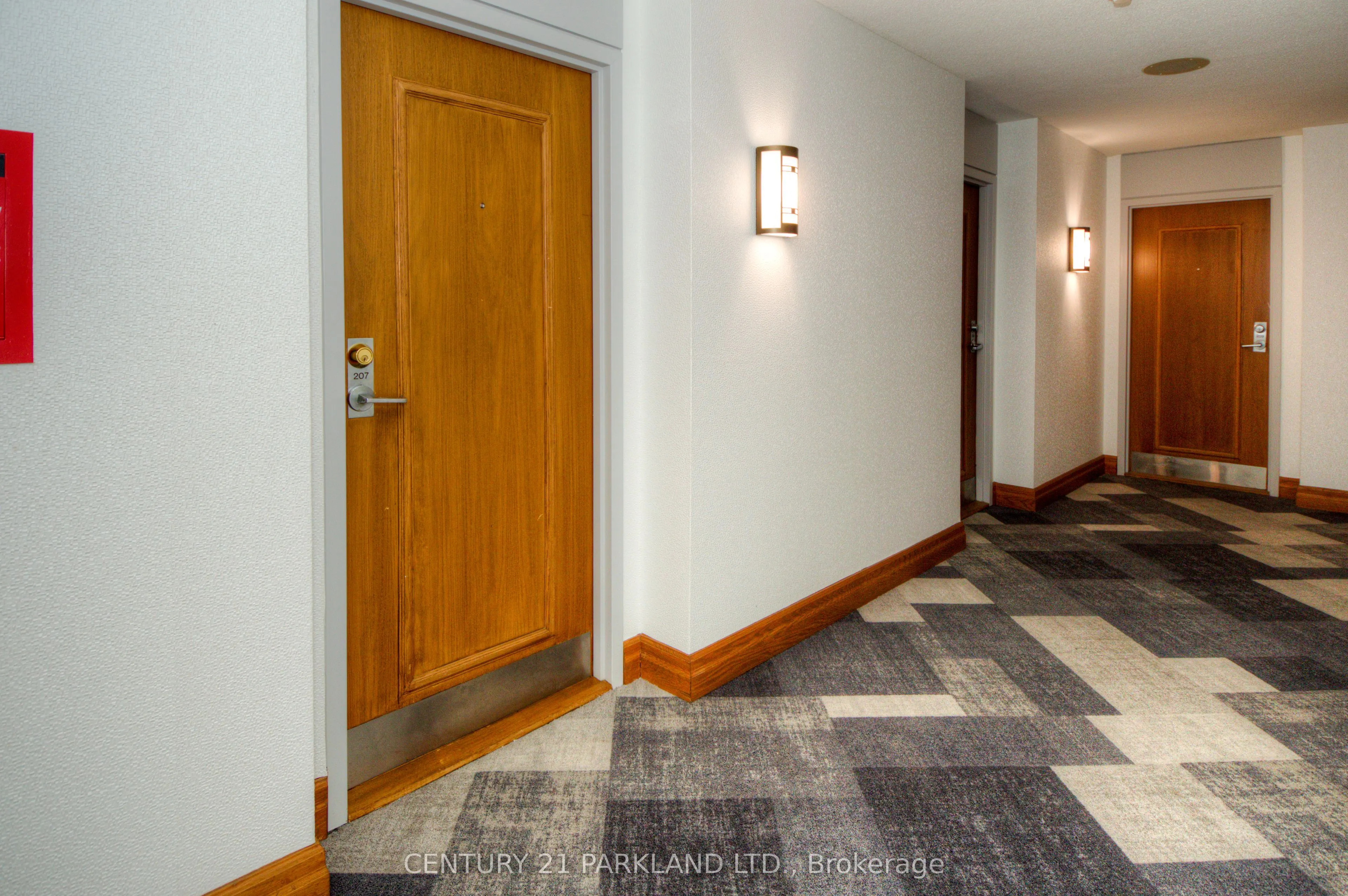 5 Concorde Place, #207