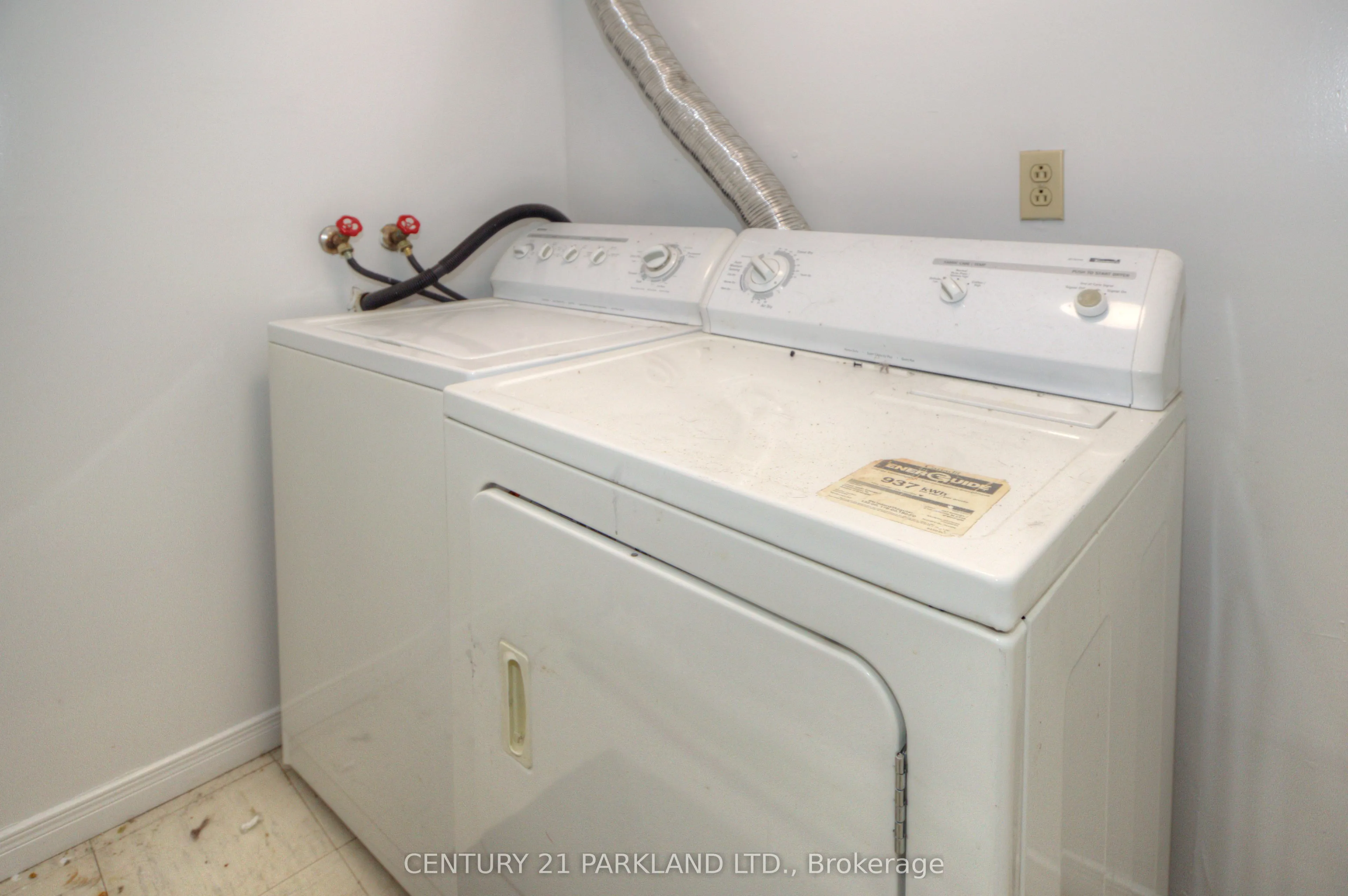 5 Concorde Place, #207