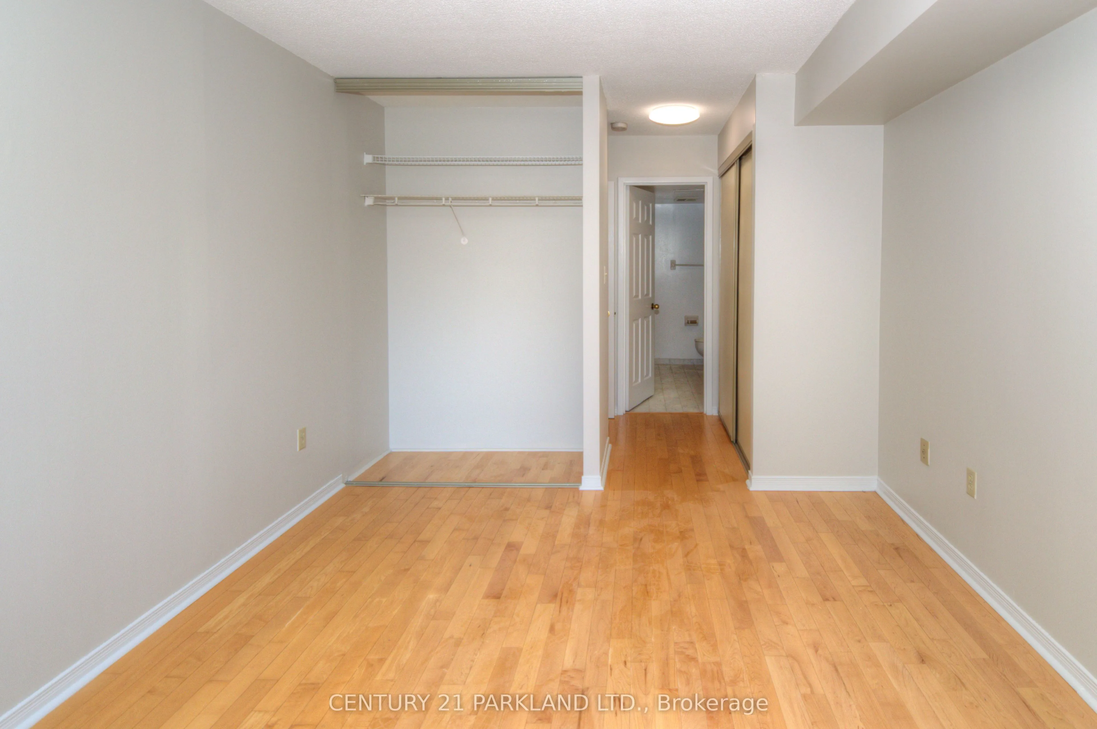 5 Concorde Place, #207