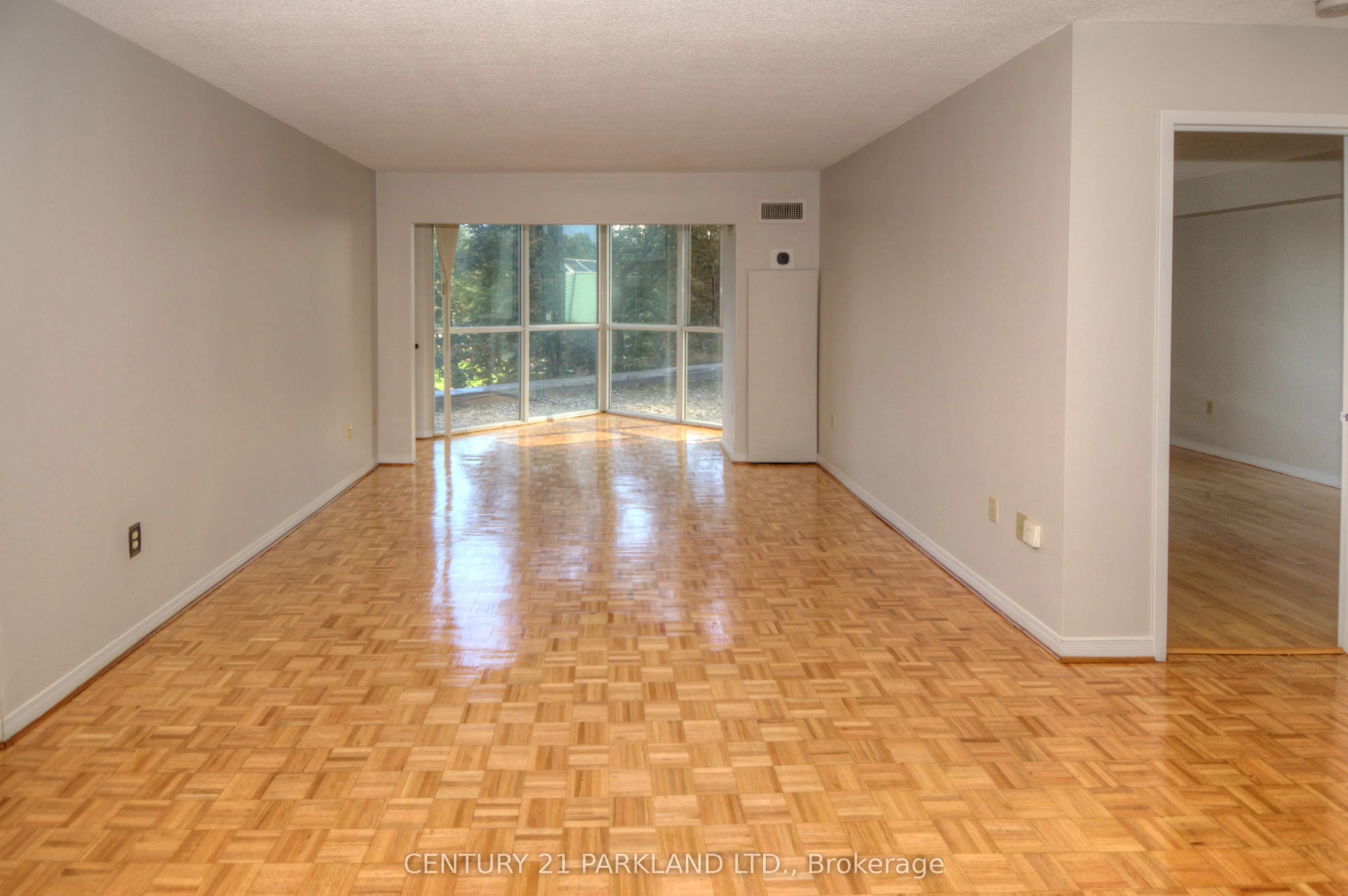 5 Concorde Place, #207