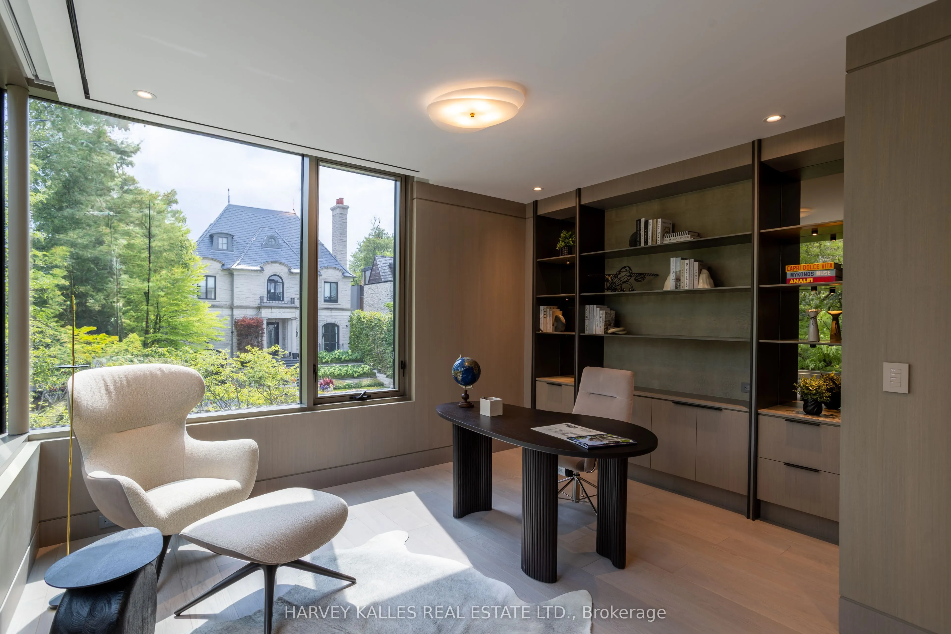 211 Dunvegan Road