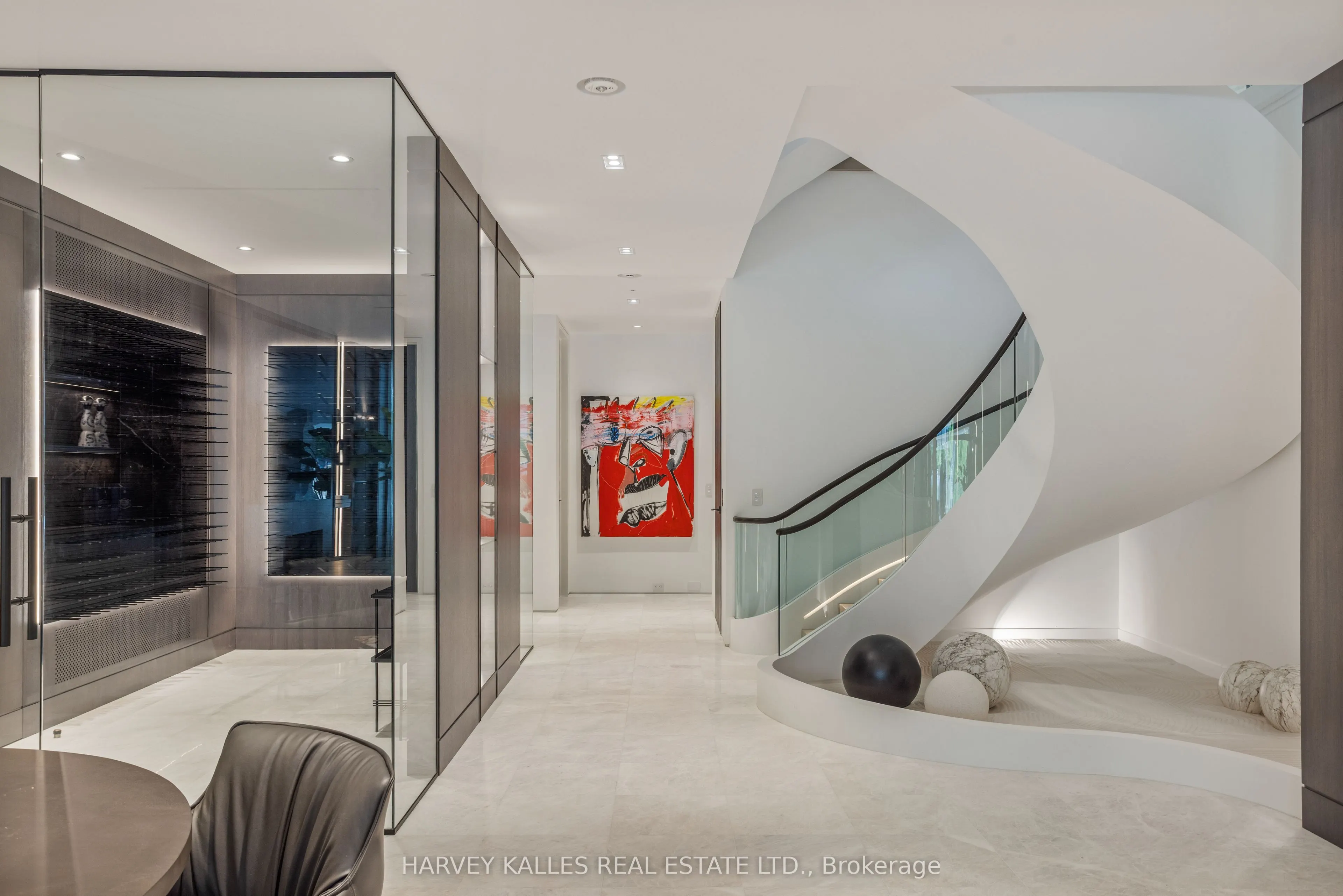 211 Dunvegan Road
