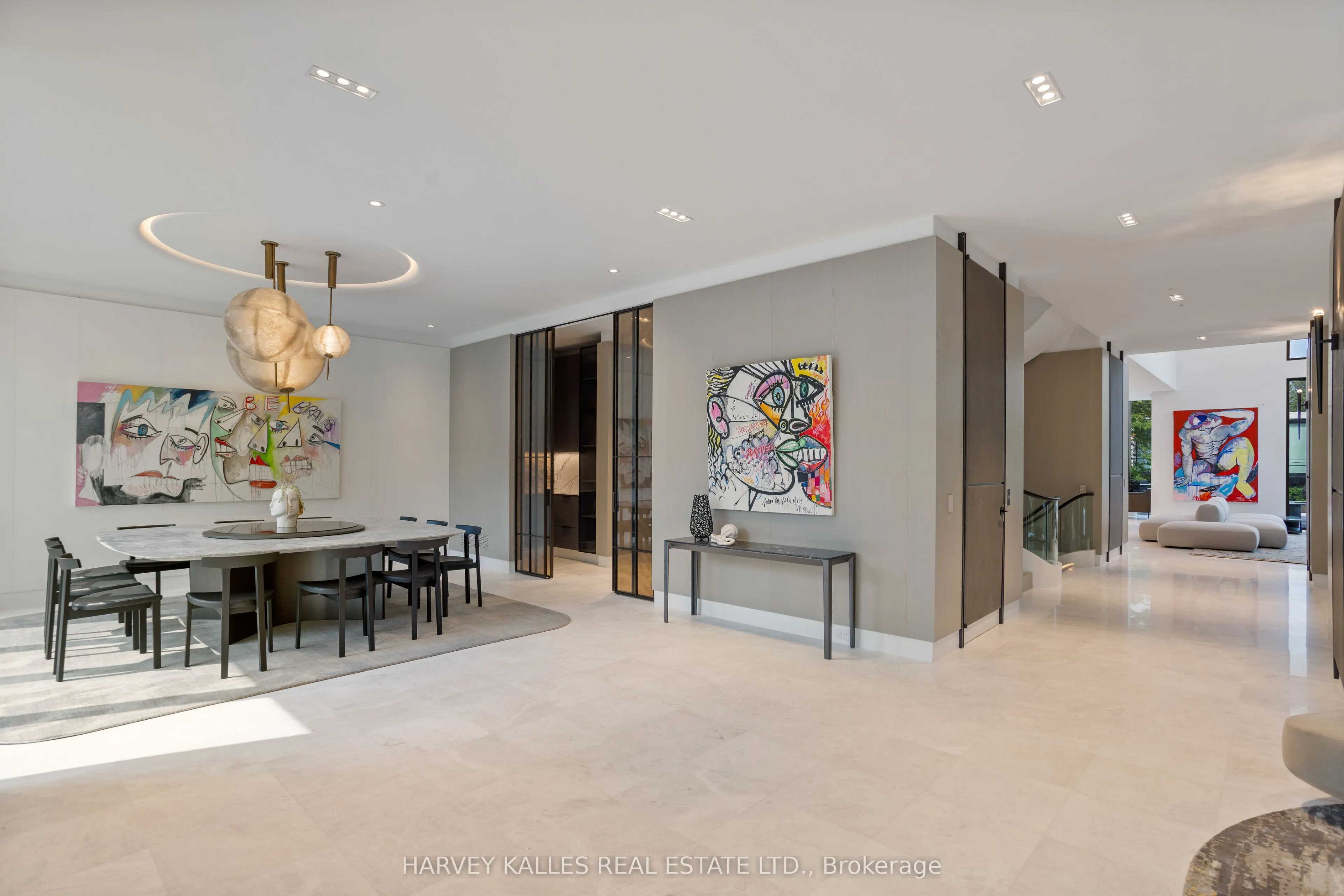 211 Dunvegan Road