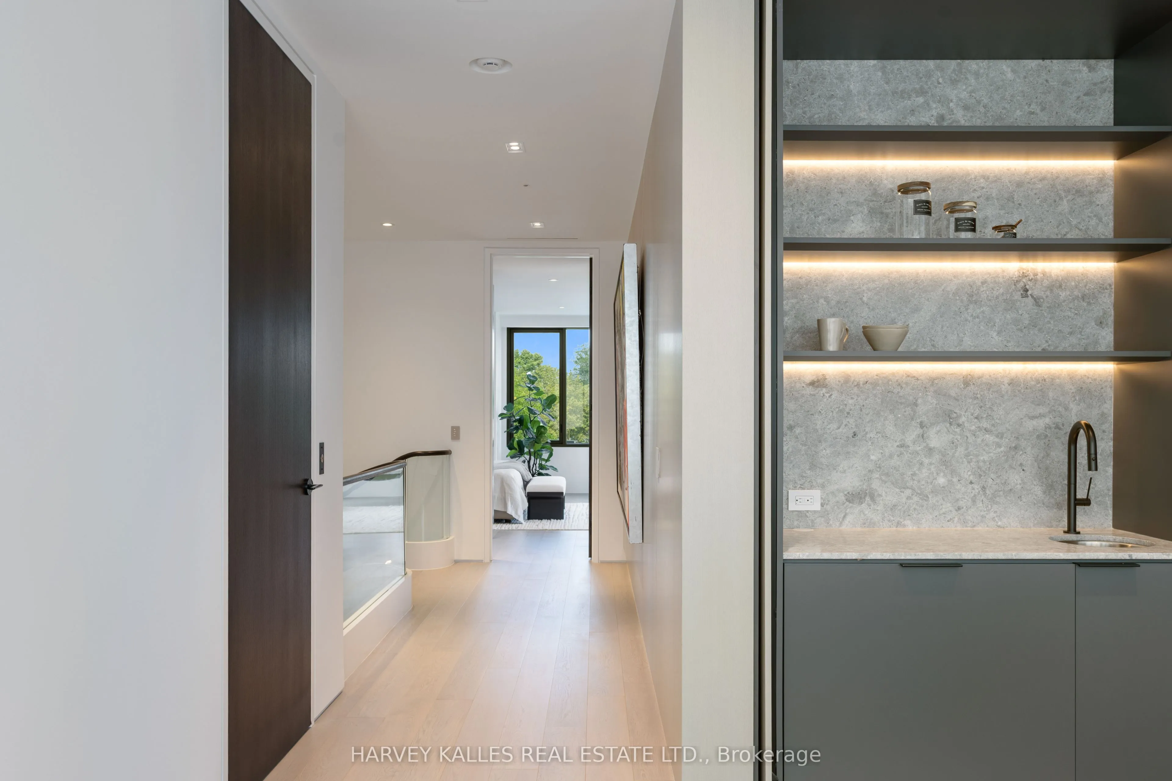 211 Dunvegan Road