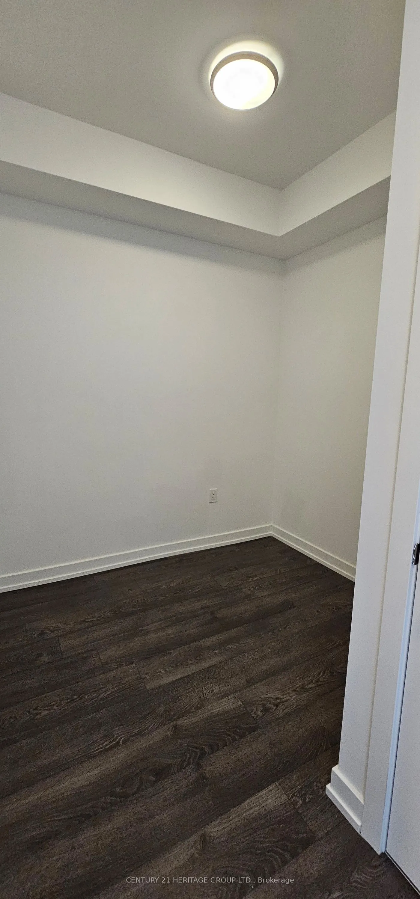 8 Olymic Garden Drive, #S2709