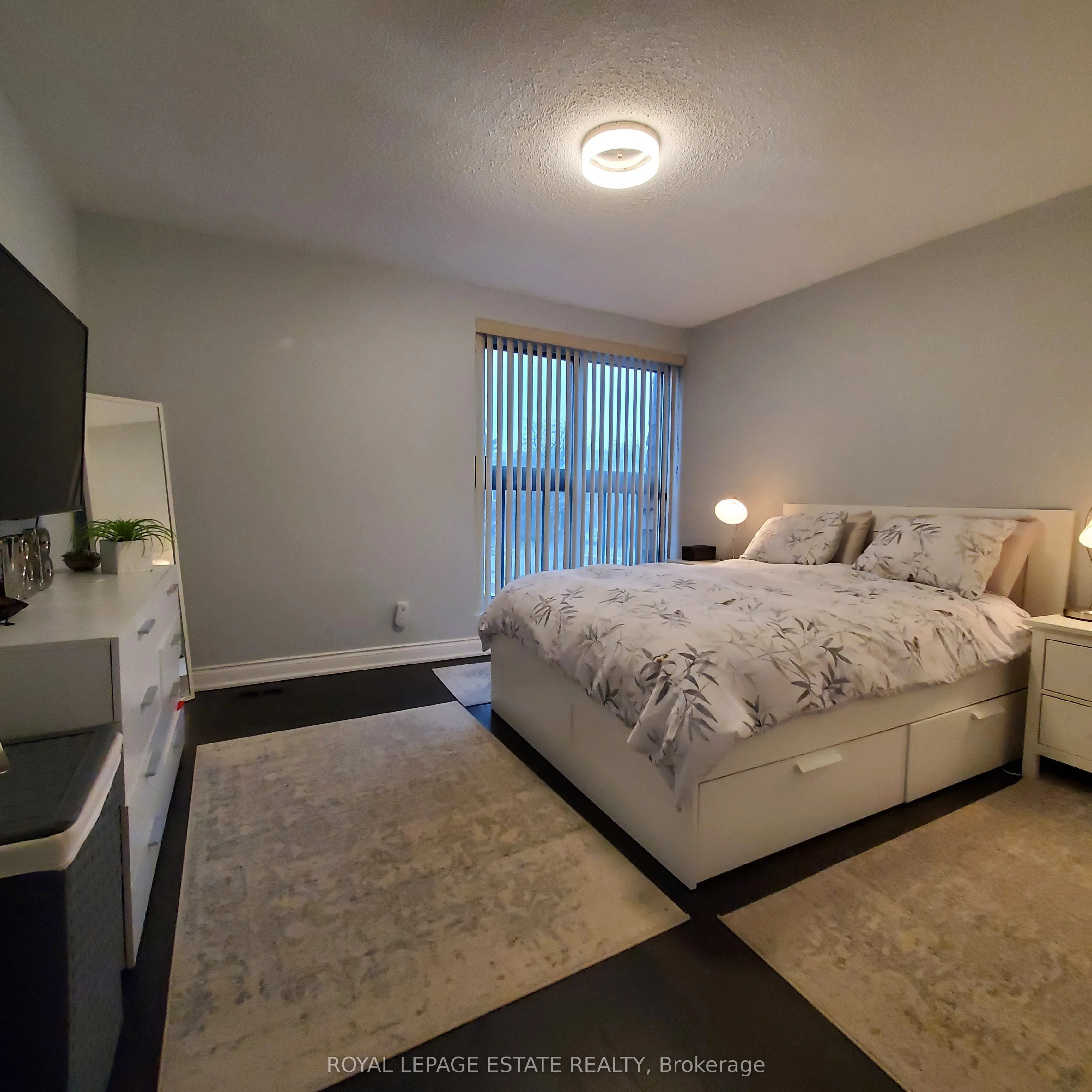 73 Upper Canada Drive, #Th1