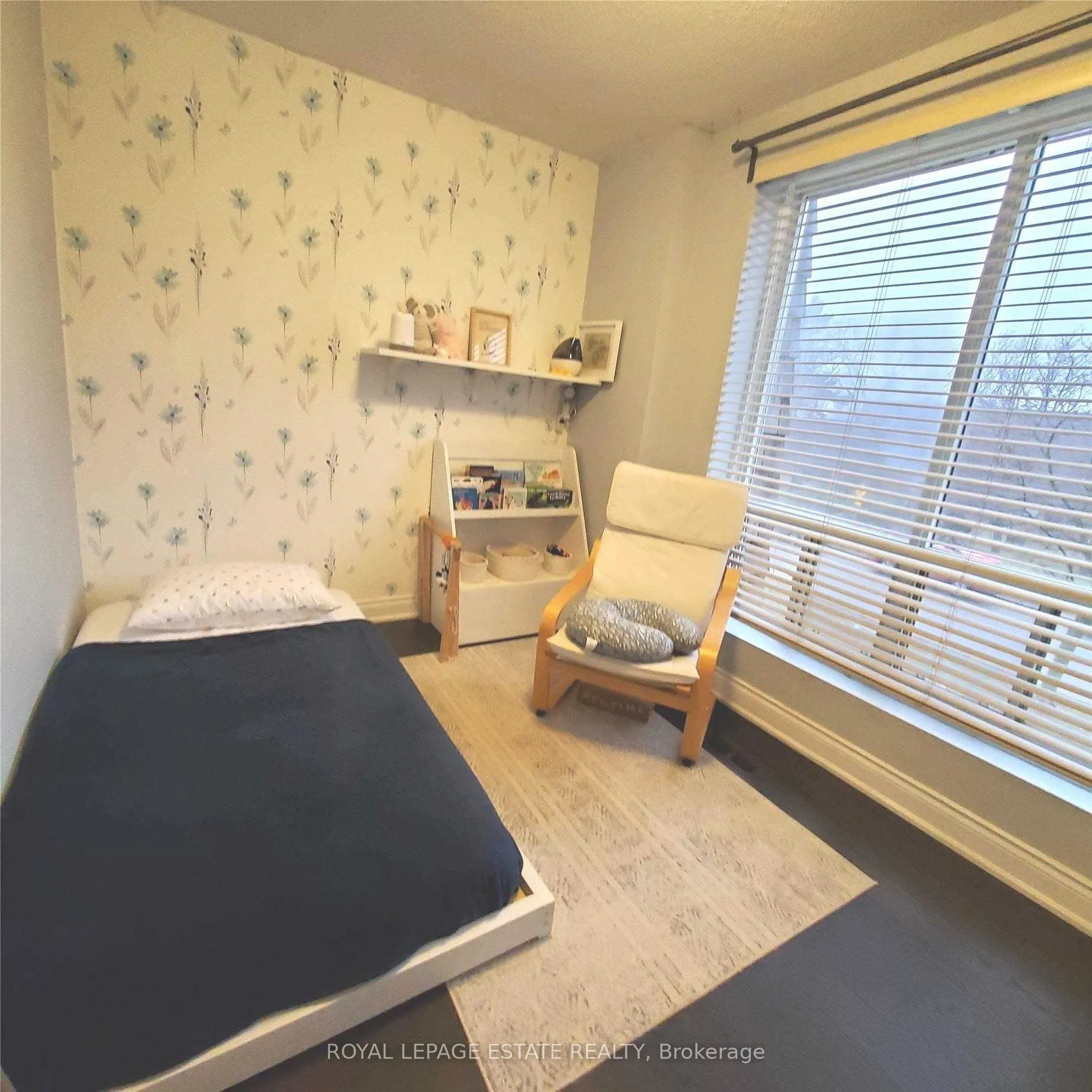 73 Upper Canada Drive, #Th1