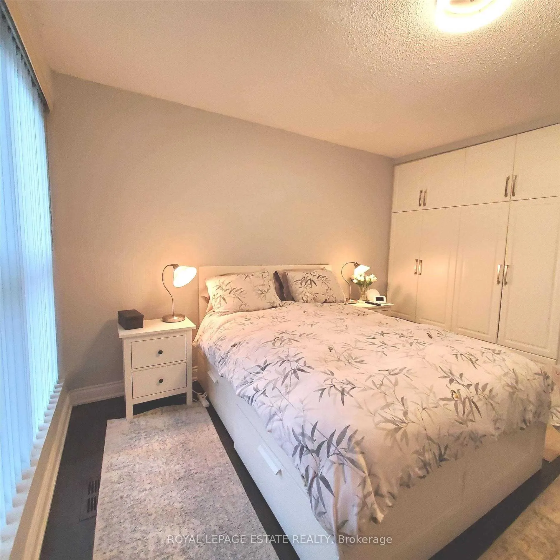 73 Upper Canada Drive, #Th1