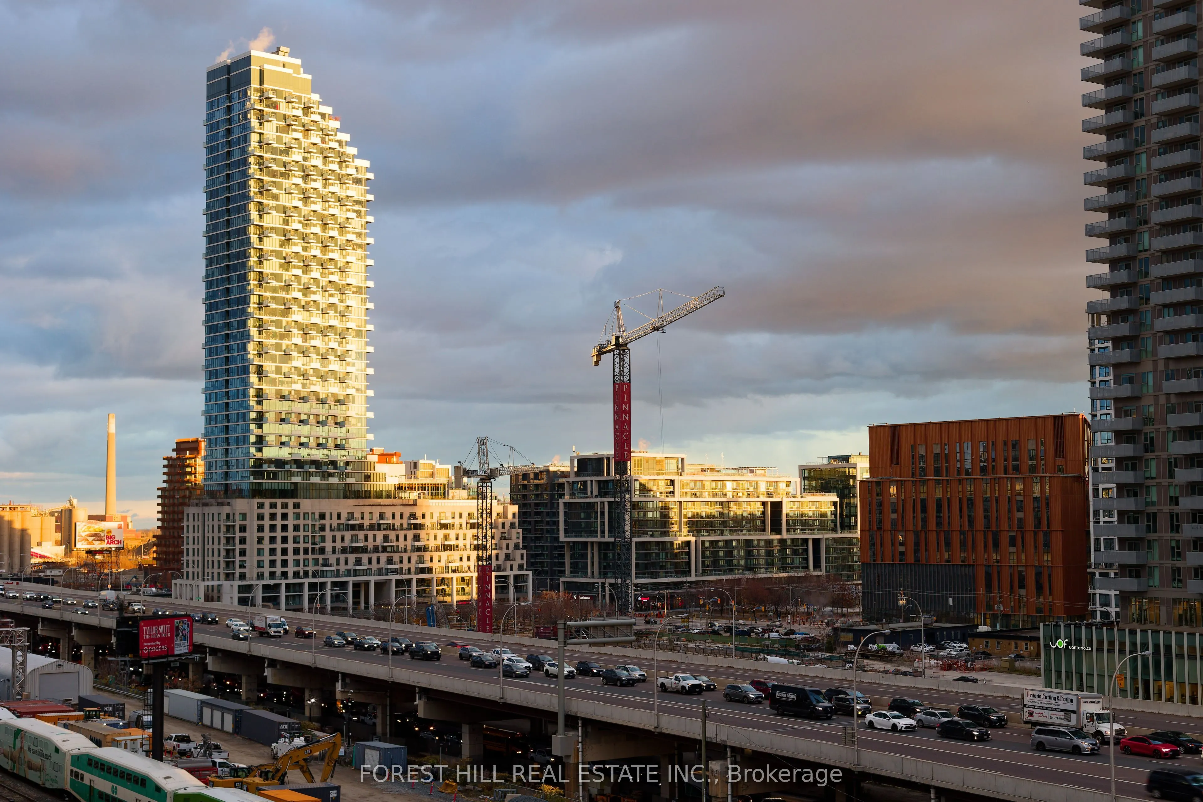 1 MARKET Street, #809