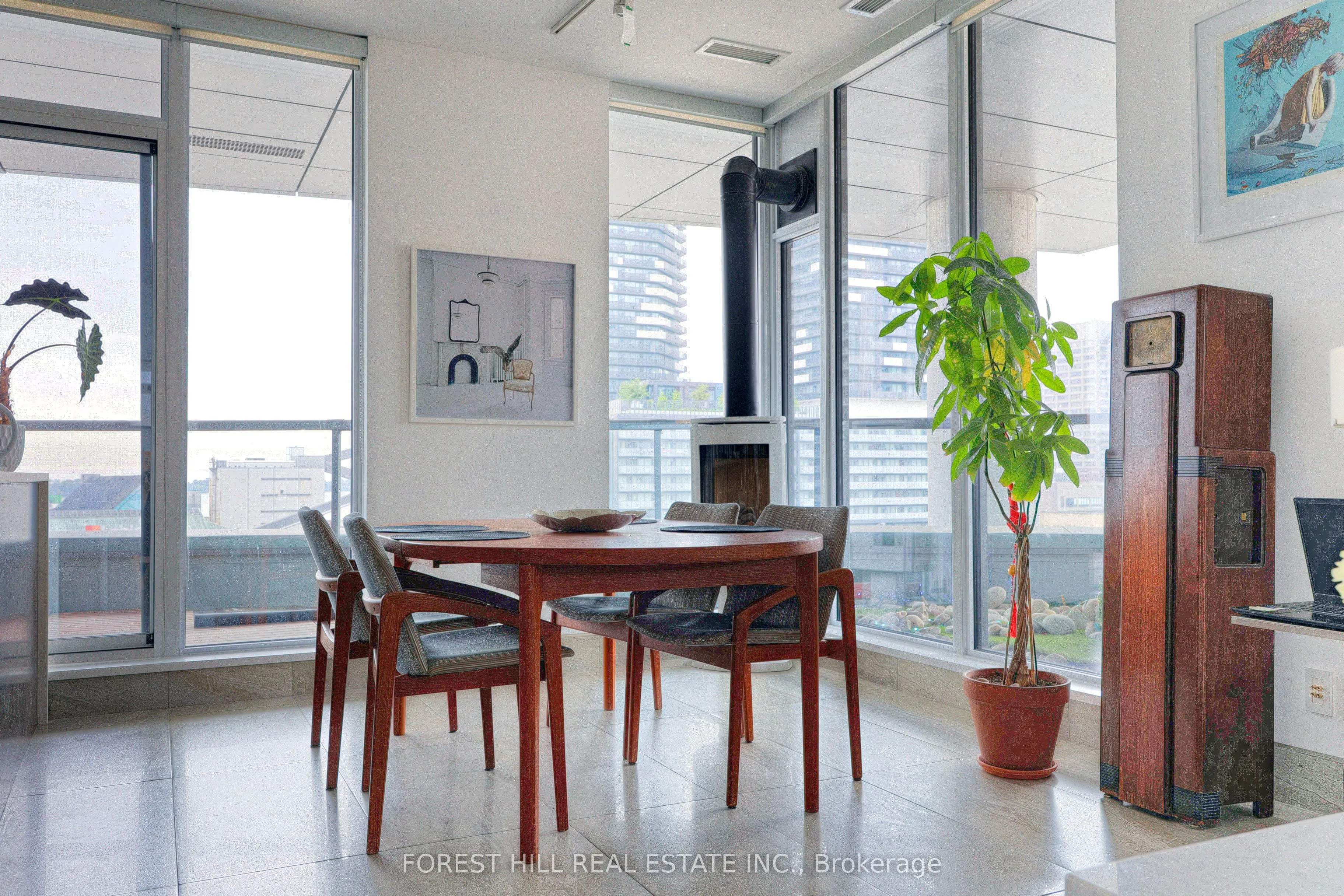 1 MARKET Street, #809
