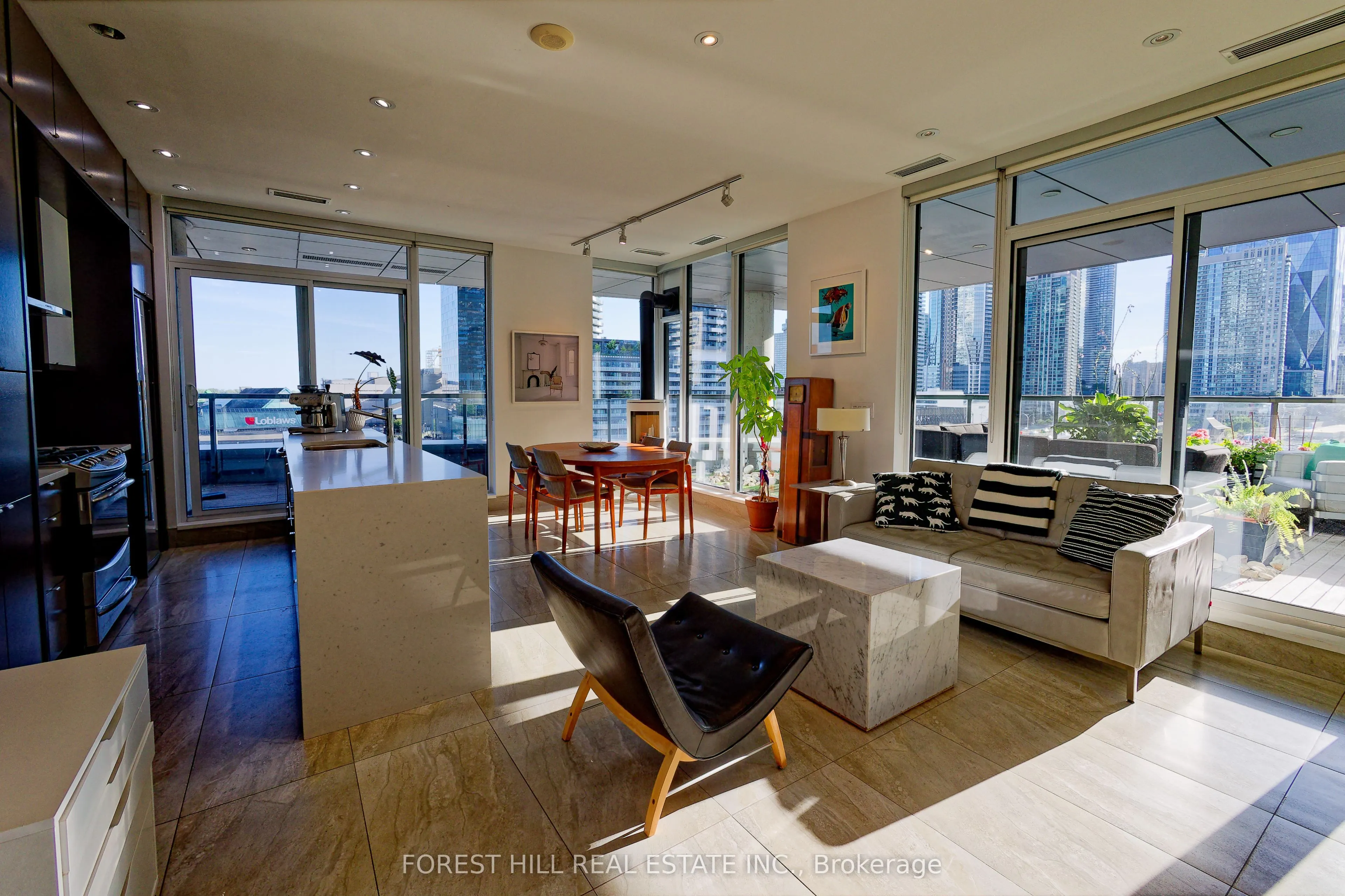 1 MARKET Street, #809