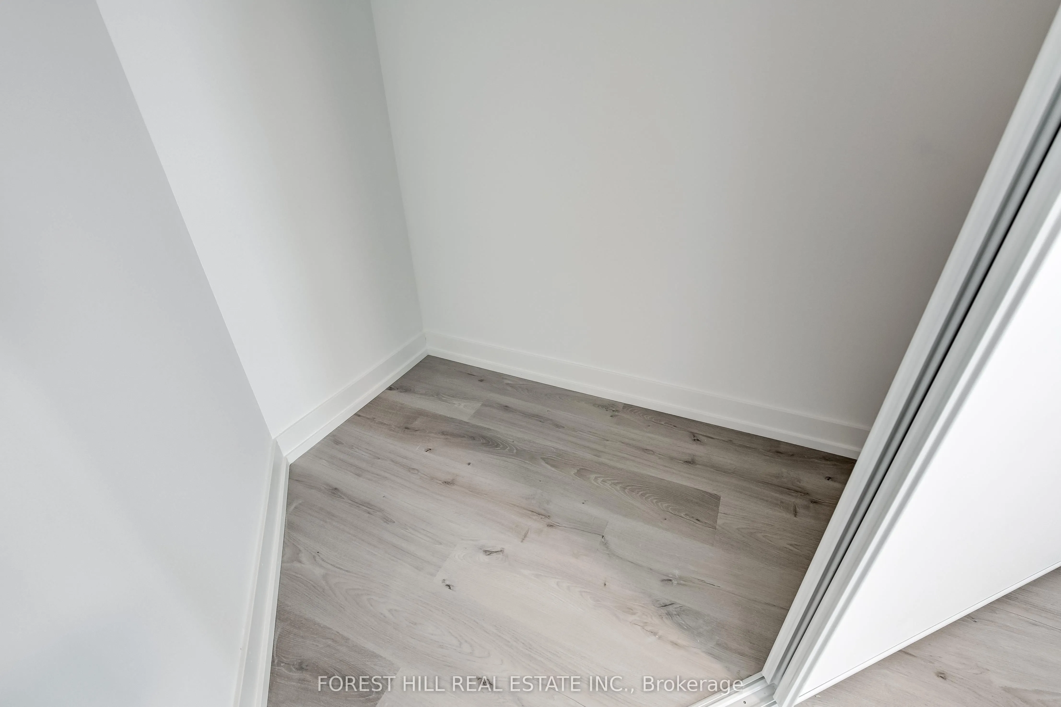 138 Downes Street, #7111