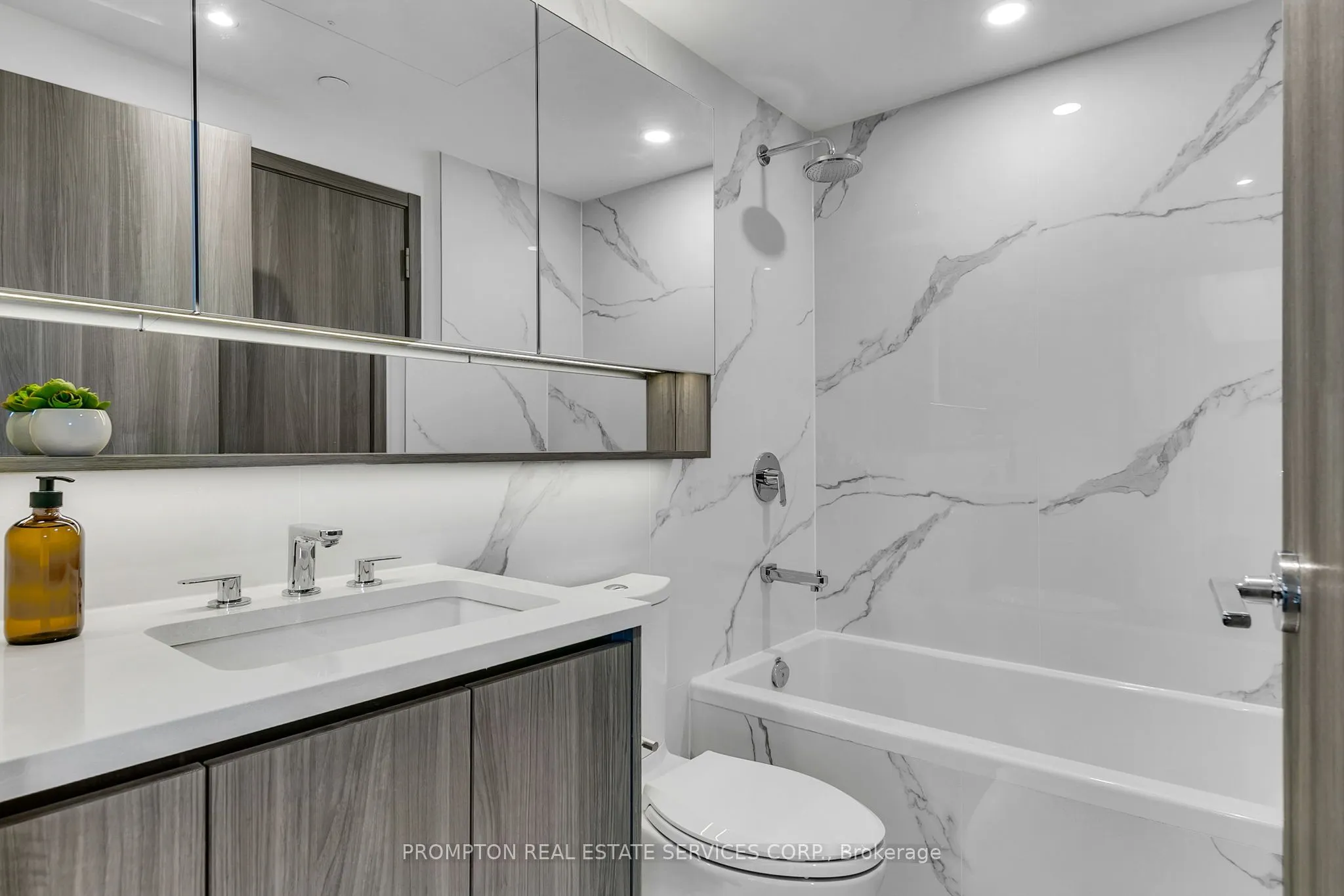 38 Widmer Street, #PH 5102