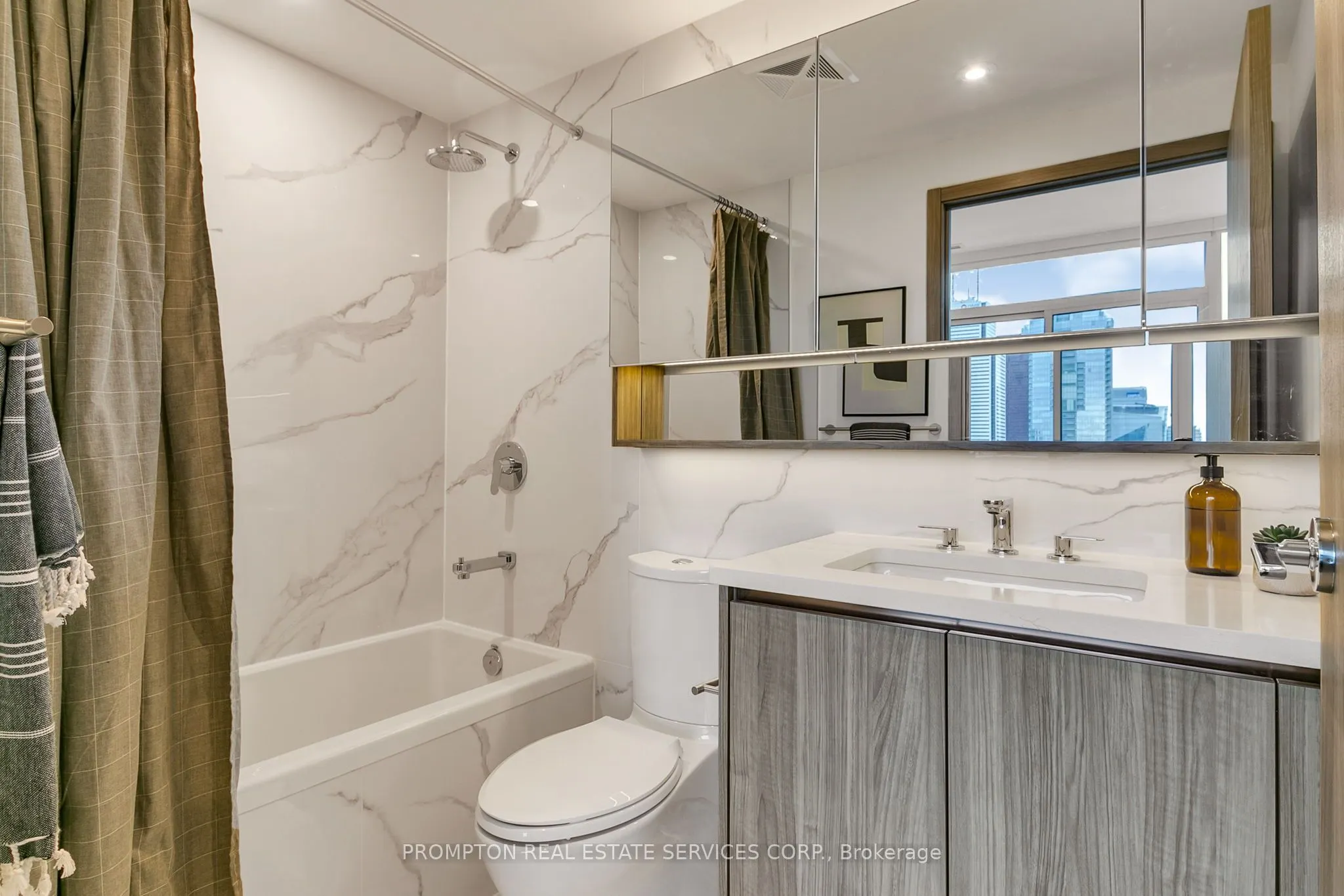 38 Widmer Street, #PH 5102