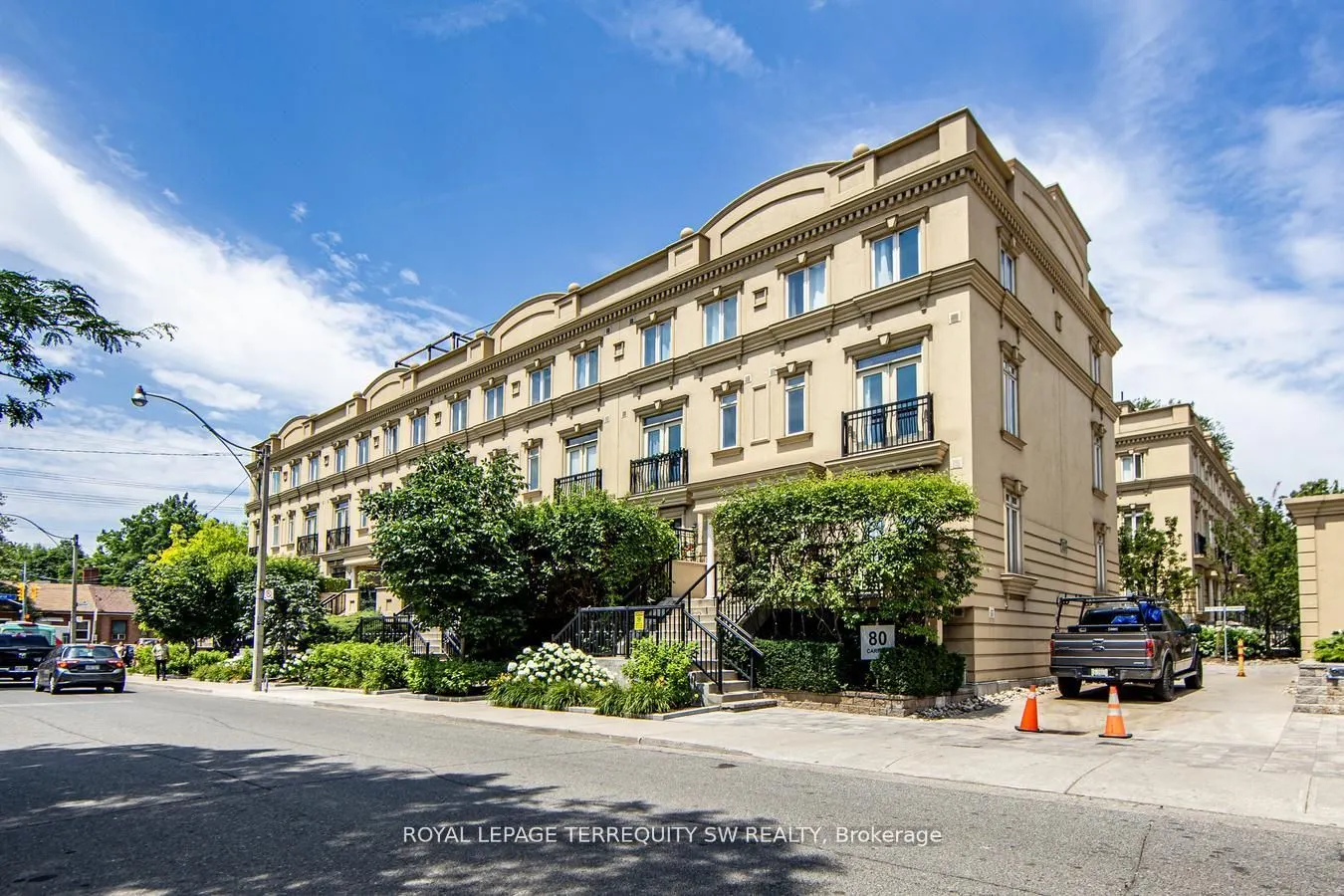 80 Carr Street, #TH15