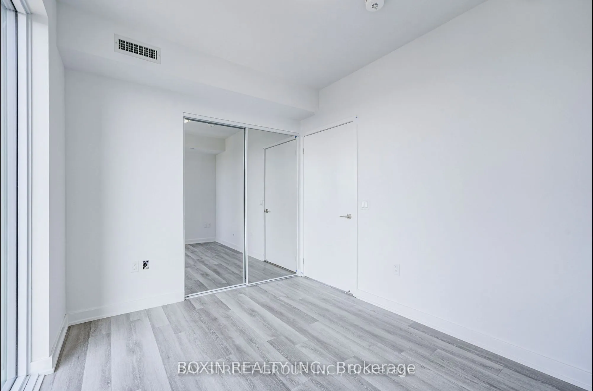 238 Simcoe Street, #3003