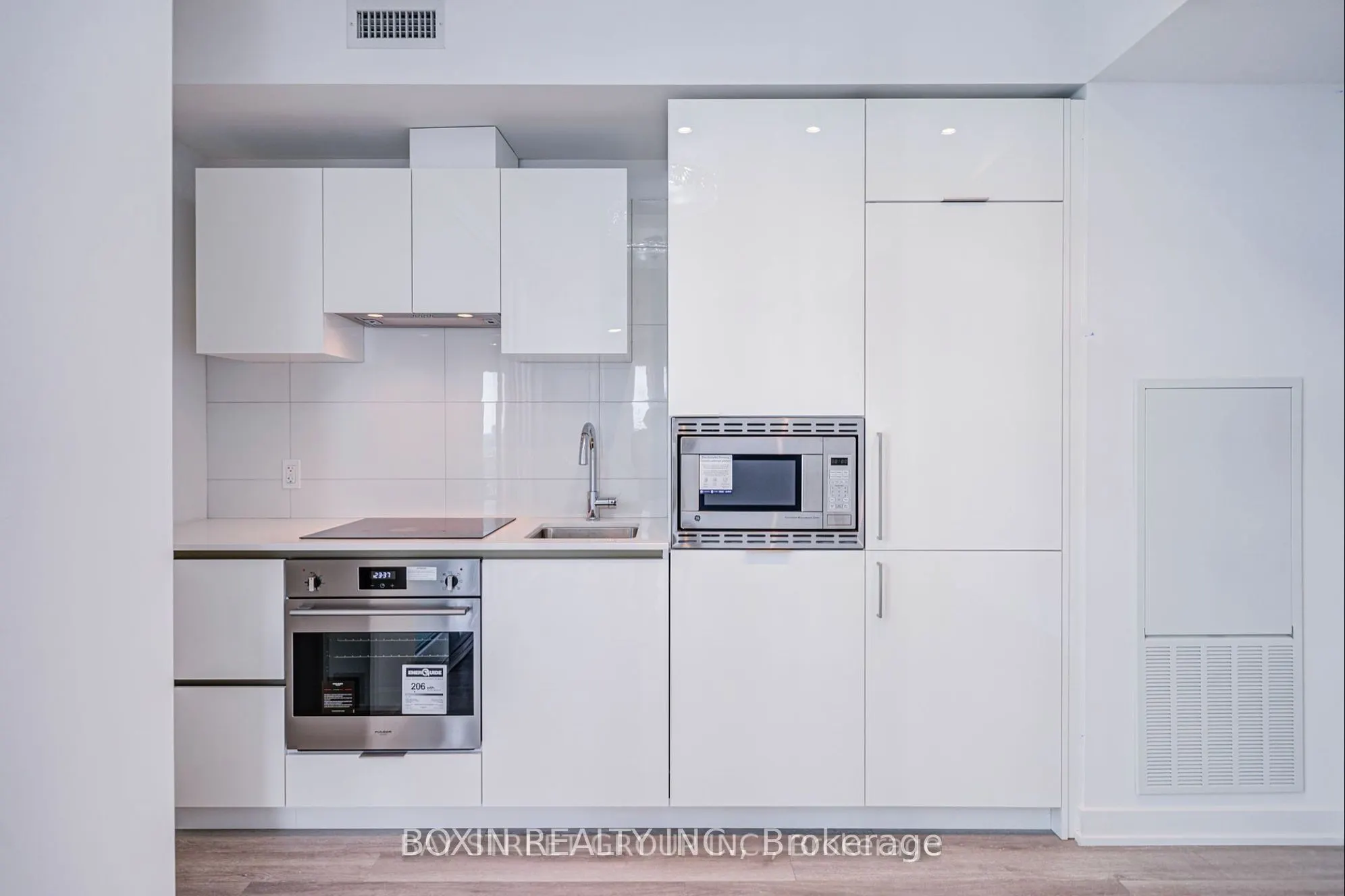 238 Simcoe Street, #3003