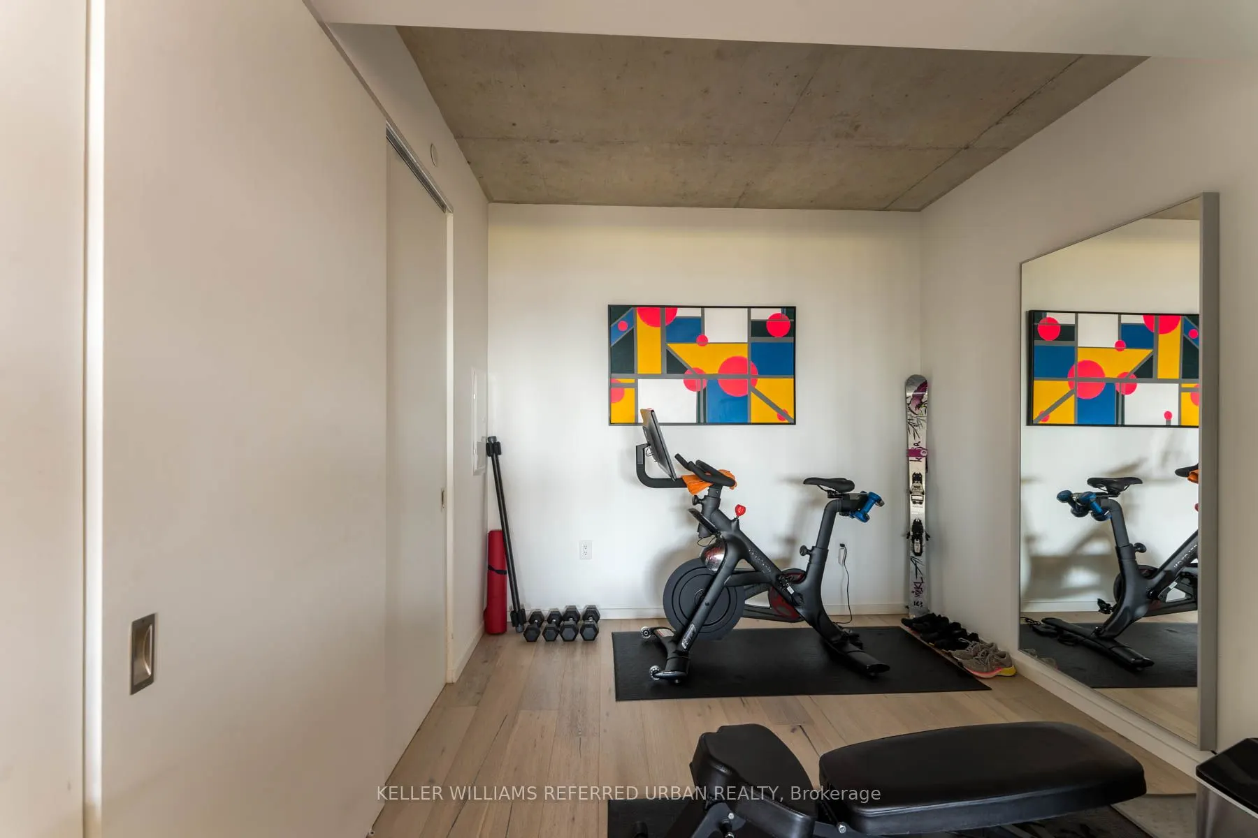 21 Lawren Harris Square, #807