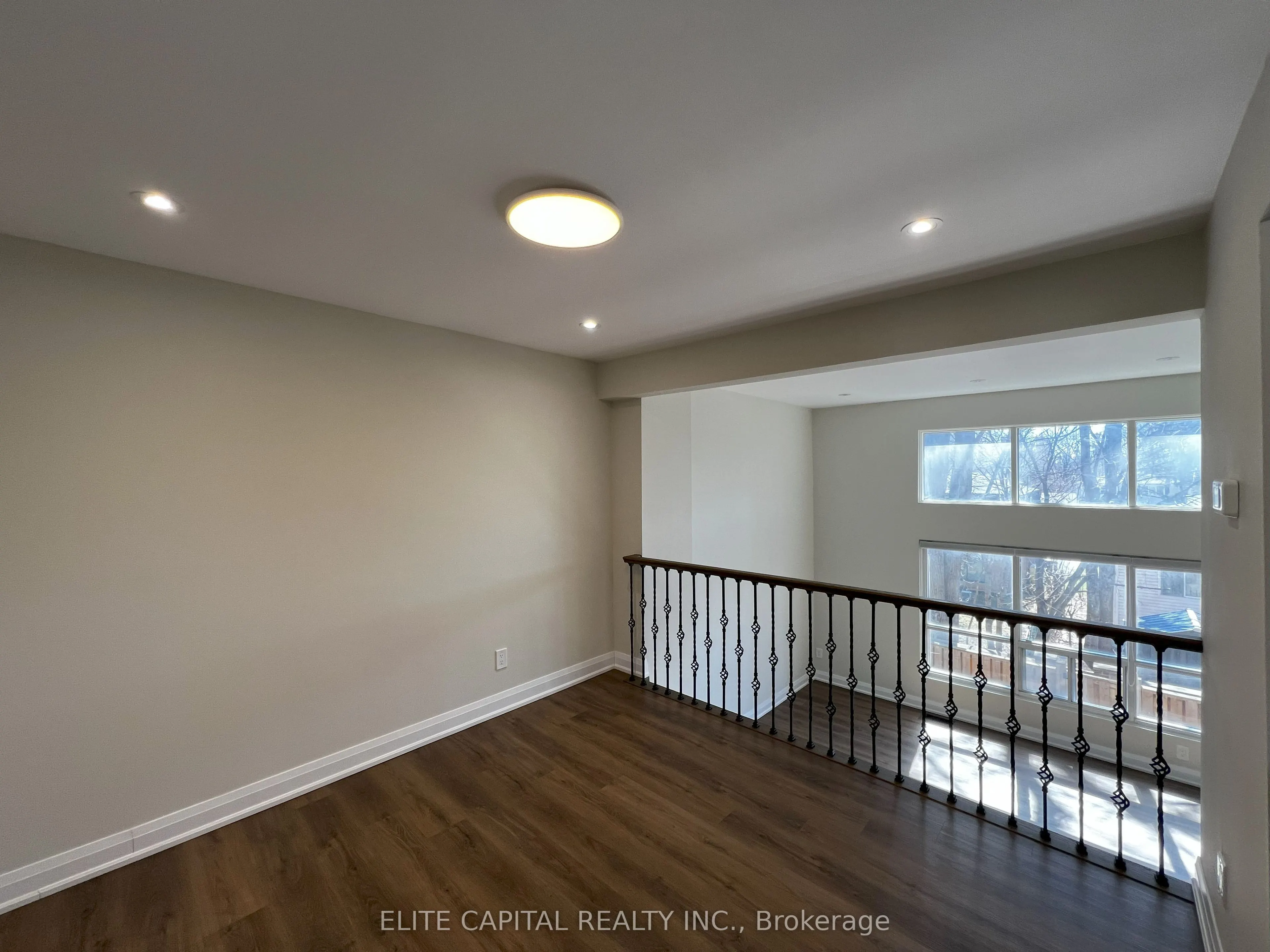 15 Jenny Wren Way, #16