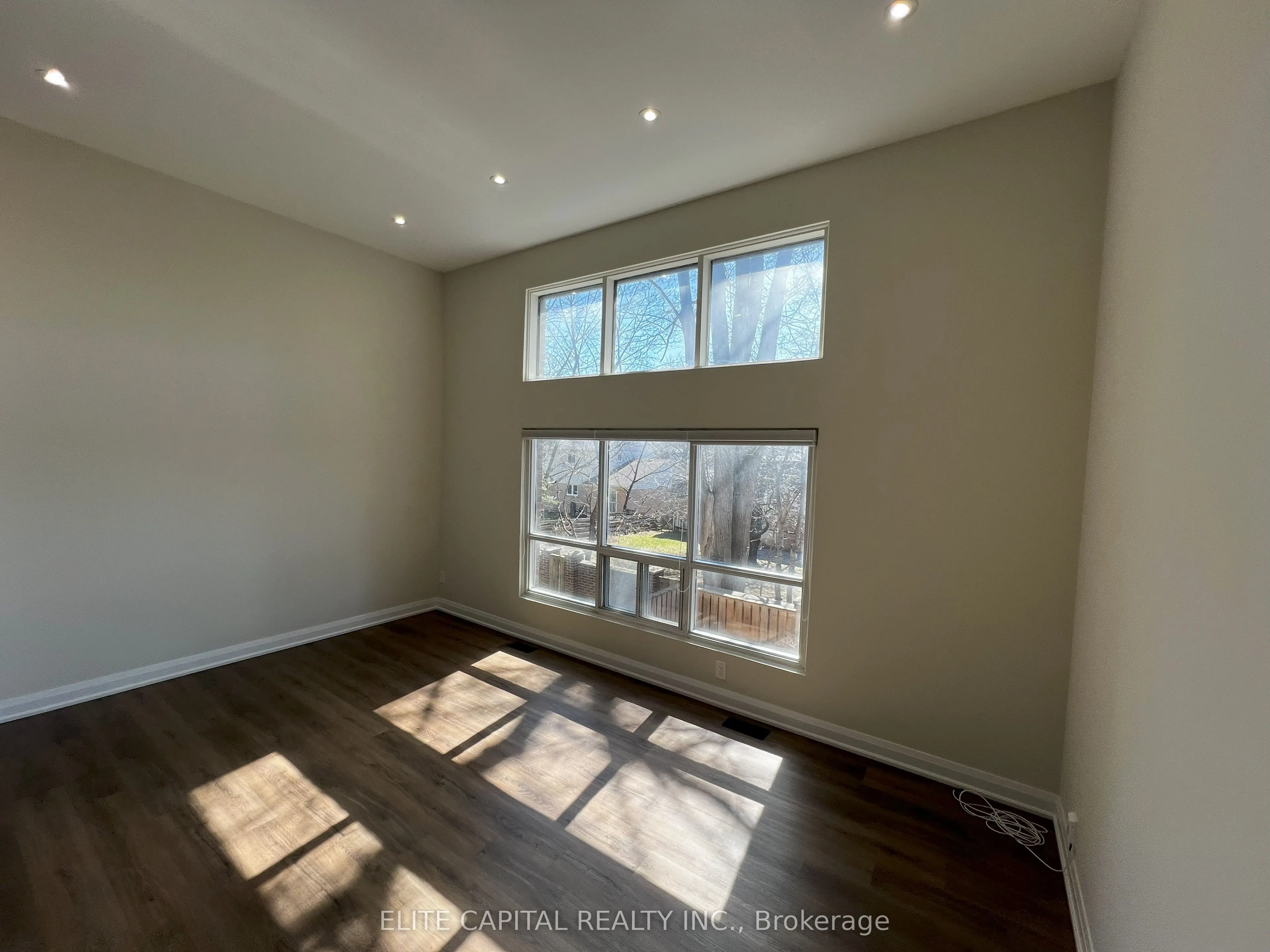 15 Jenny Wren Way, #16