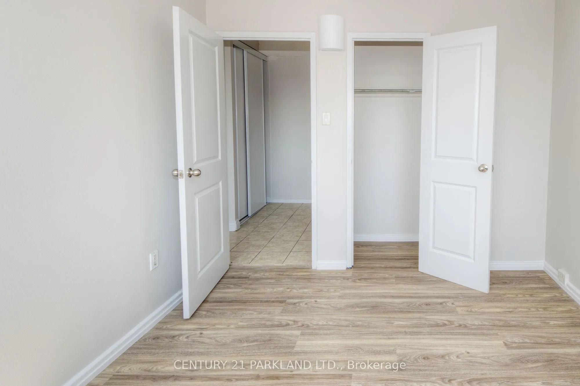 10 Sunny Glenway, #1409
