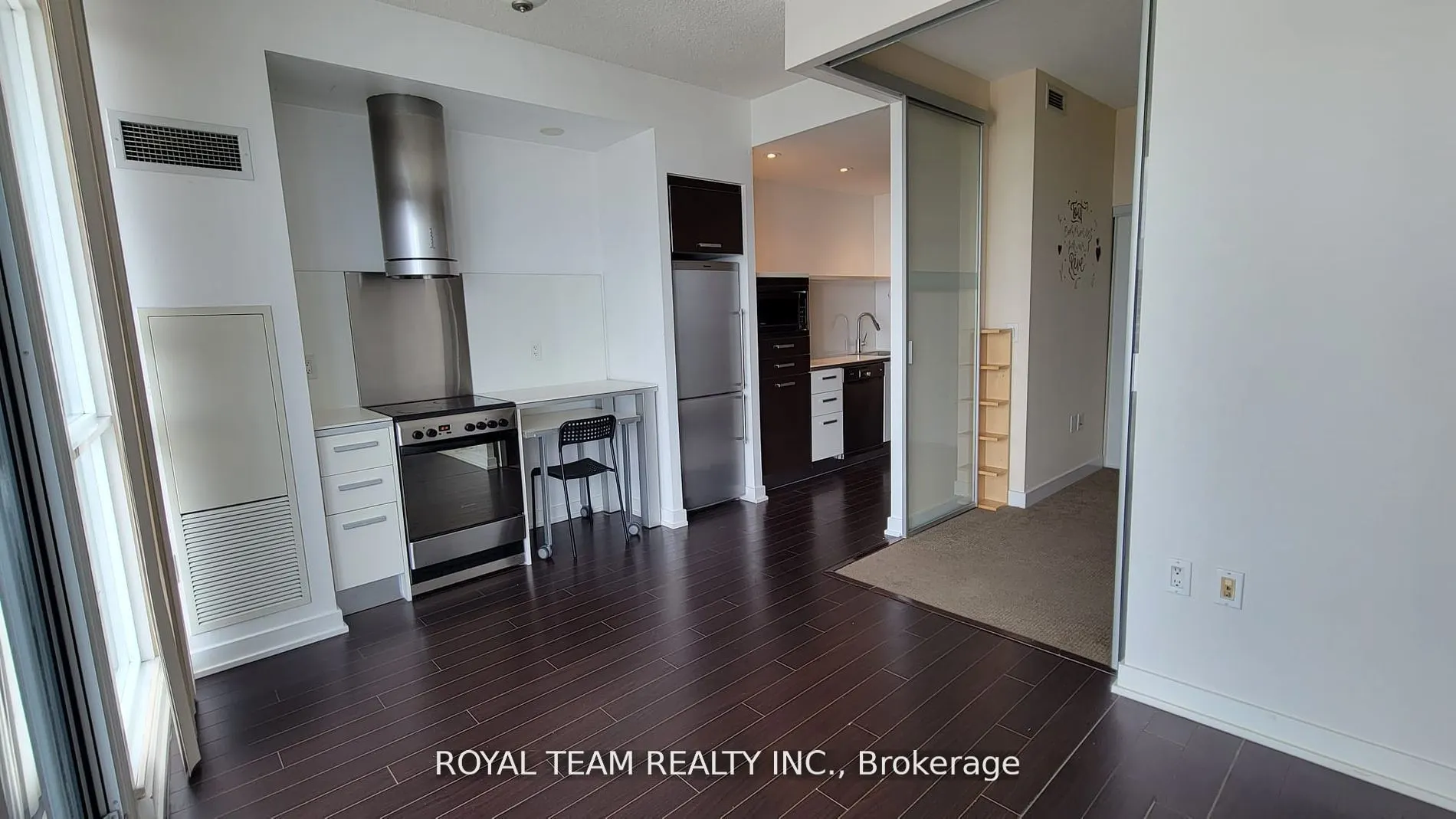 38 Dan Leckie Way, #2602