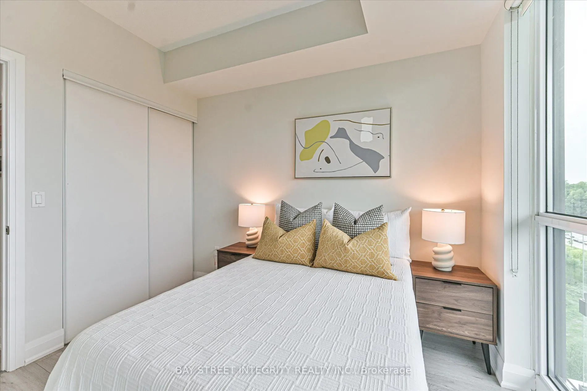 160 Vanderhoof Avenue, #415