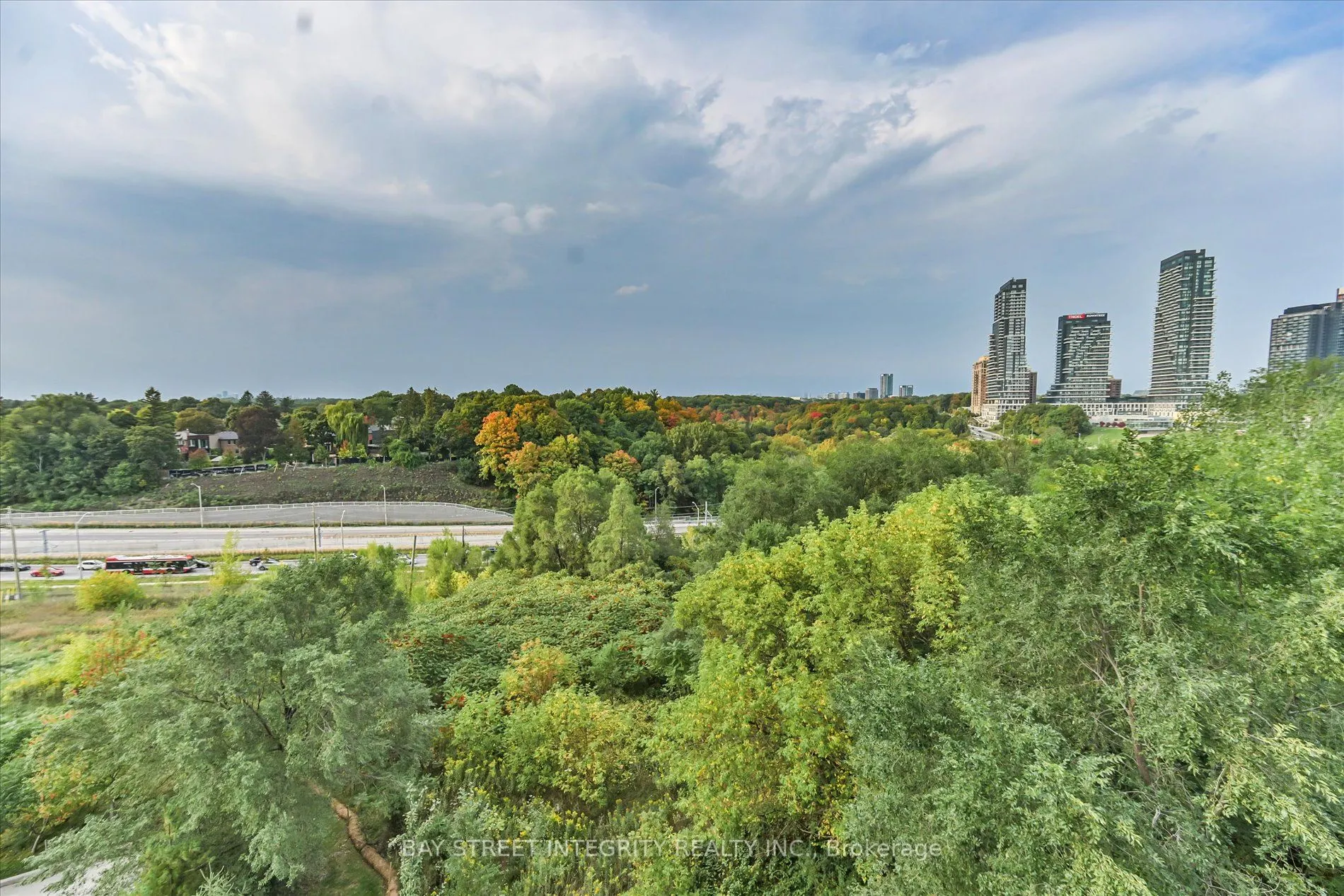 160 Vanderhoof Avenue, #415