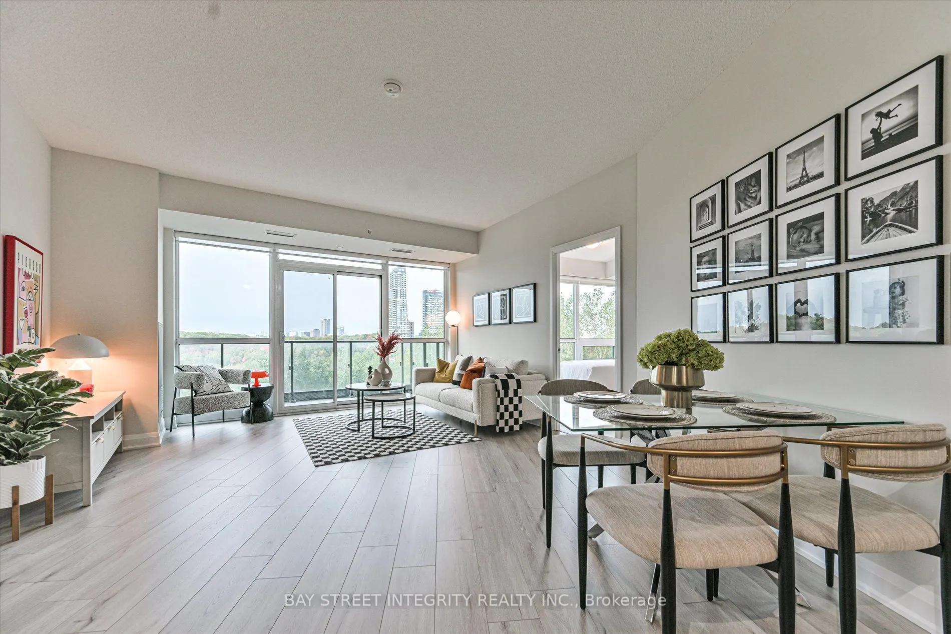 160 Vanderhoof Avenue, #415