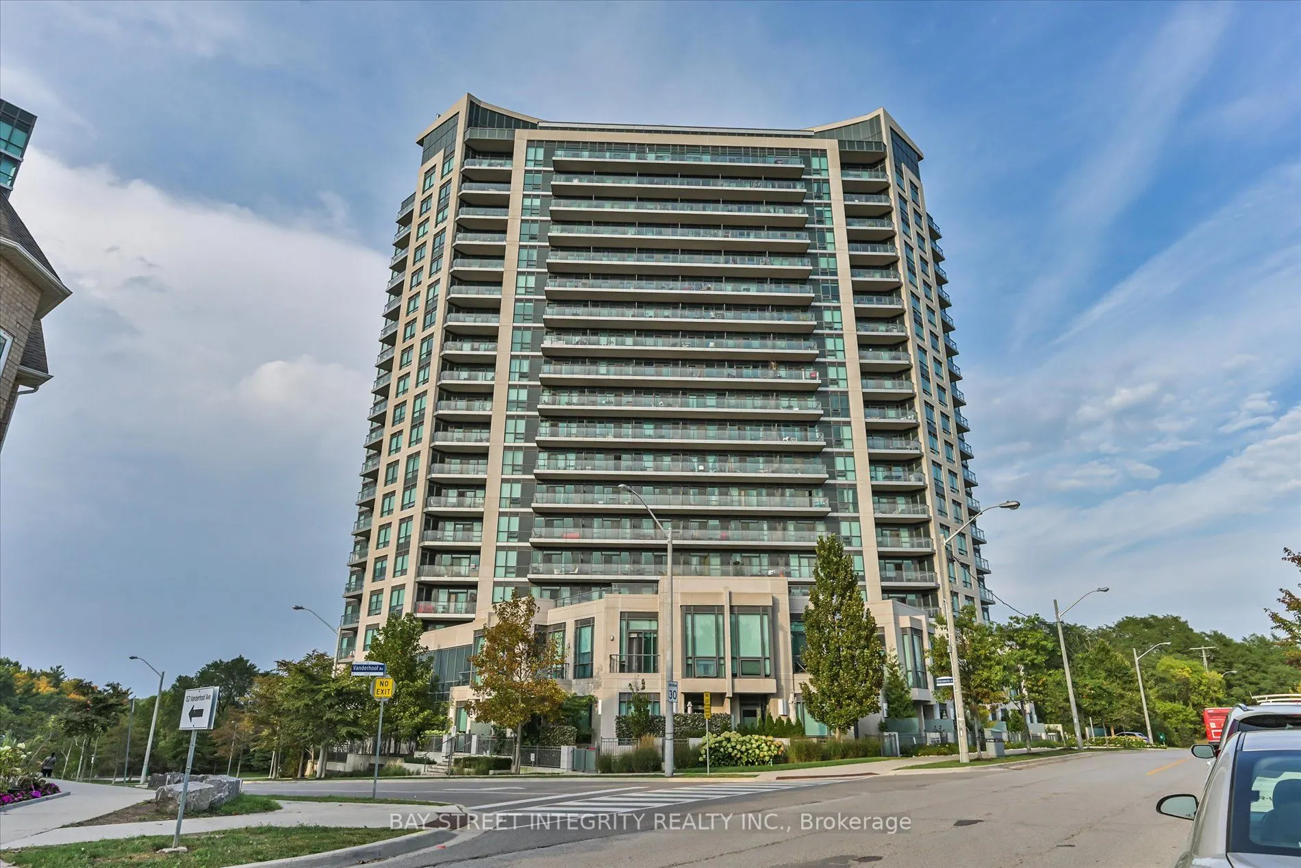 160 Vanderhoof Avenue, #415