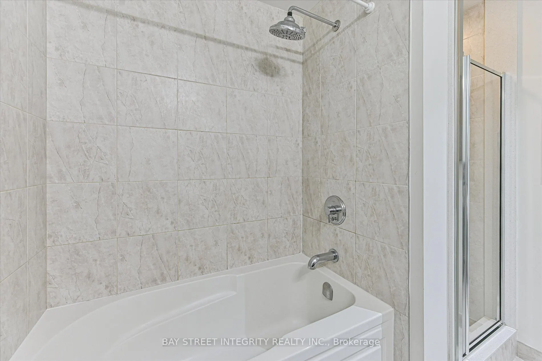 160 Vanderhoof Avenue, #415