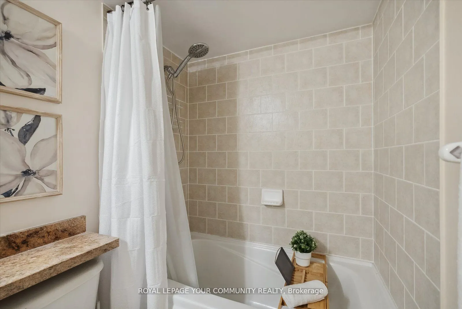 1103 Leslie Street, #1006