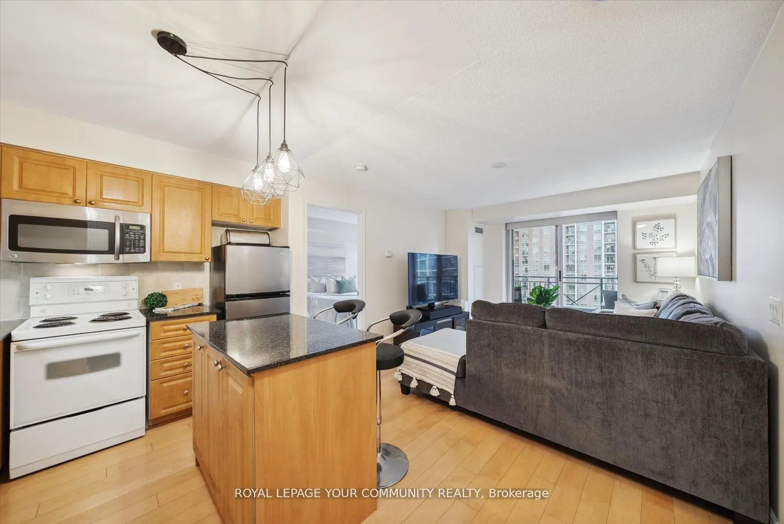 1103 Leslie Street, #1006