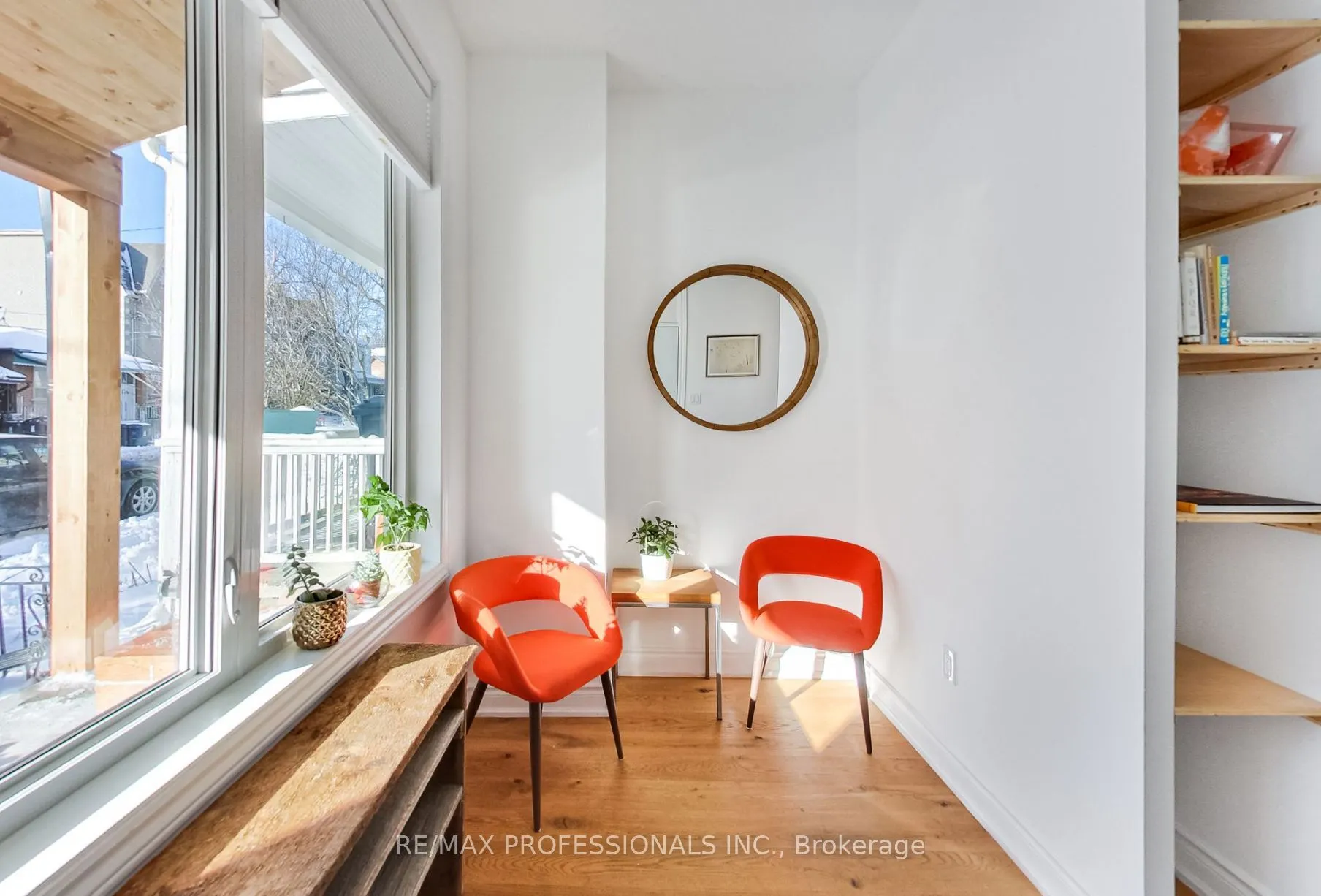 141 Claremont Street E, #Main & Lower