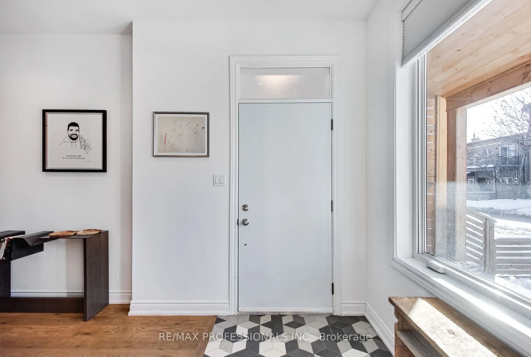 141 Claremont Street E, #Main & Lower