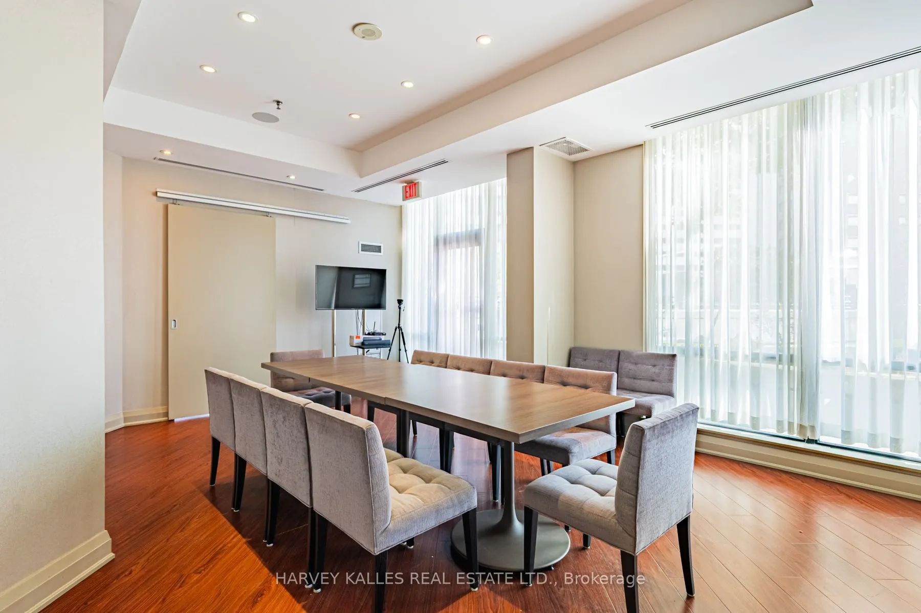 300 Bloor Street E, #1703
