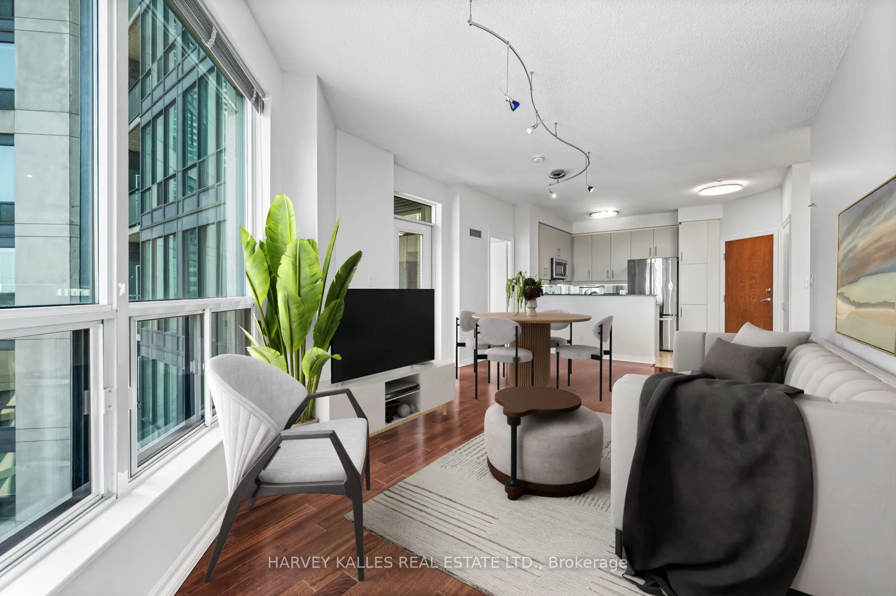 300 Bloor Street E, #1703