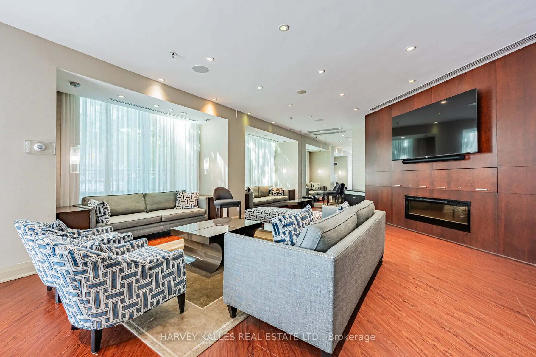300 Bloor Street E, #1703