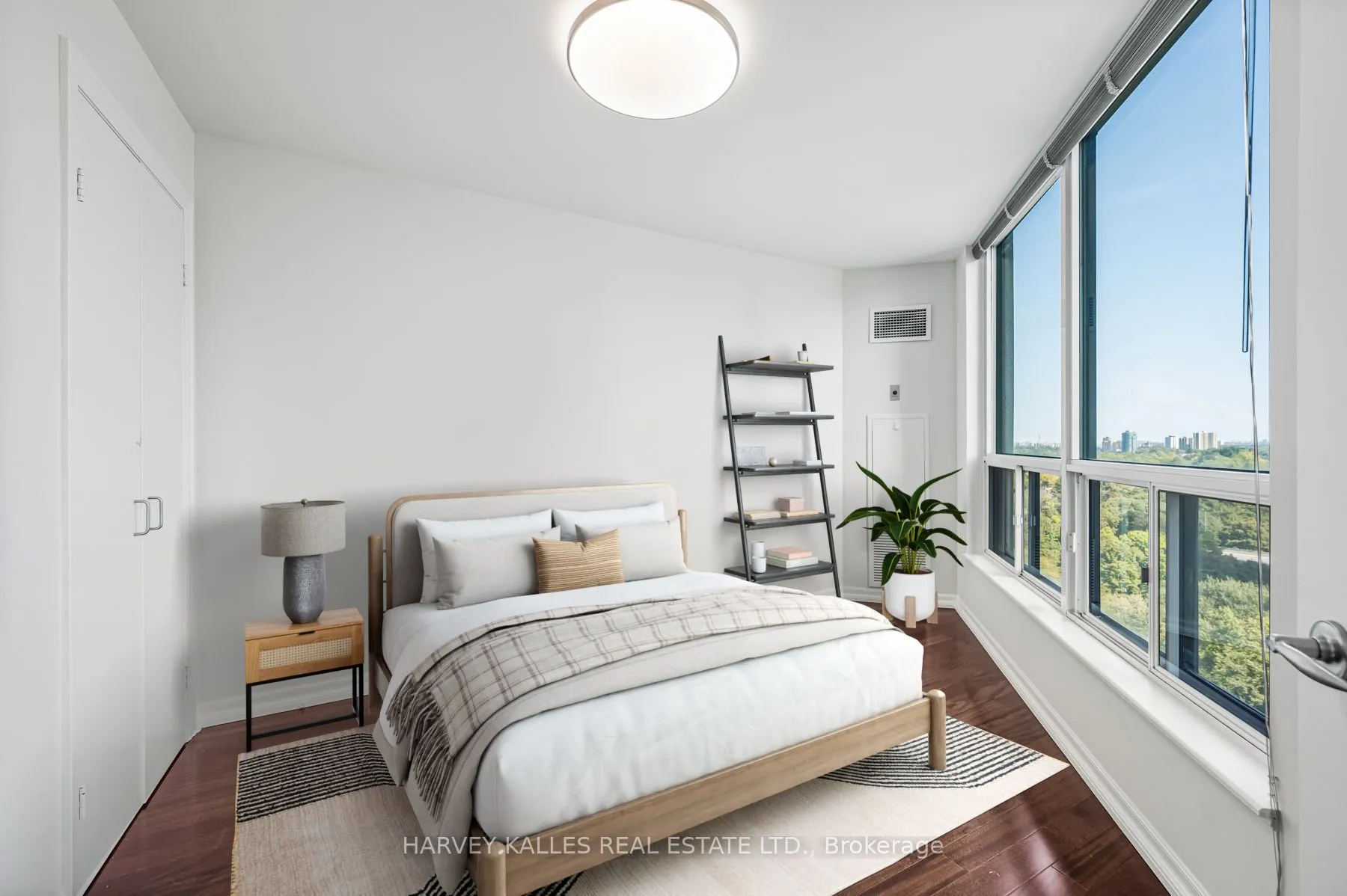300 Bloor Street E, #1703