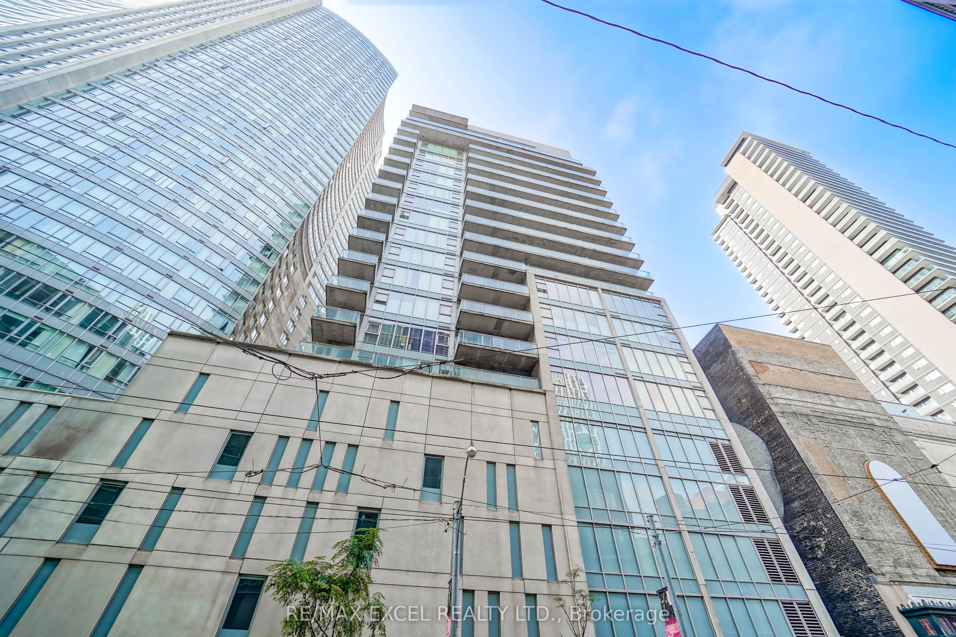 220 Victoria Street, #1205
